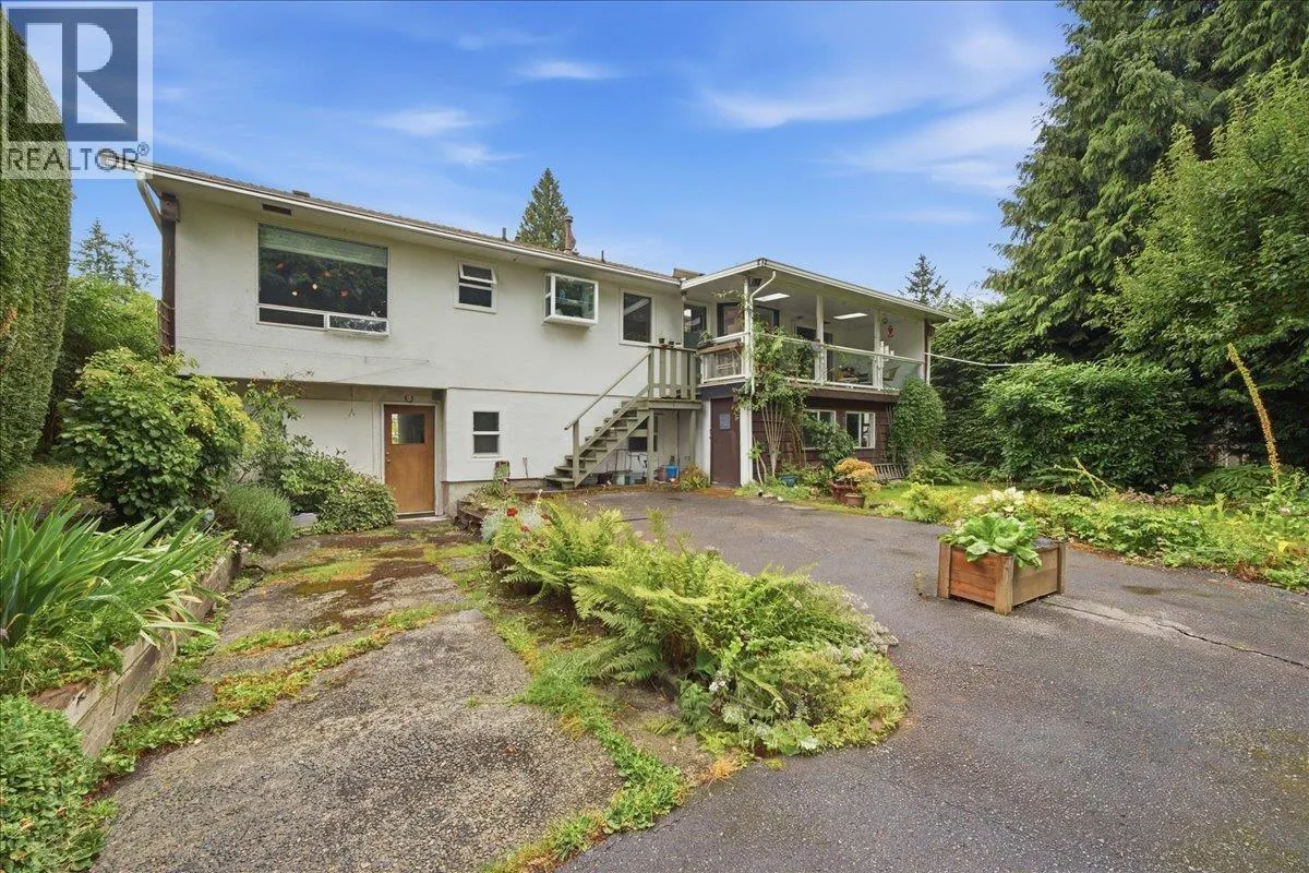1388 CAMBRIDGE DRIVE