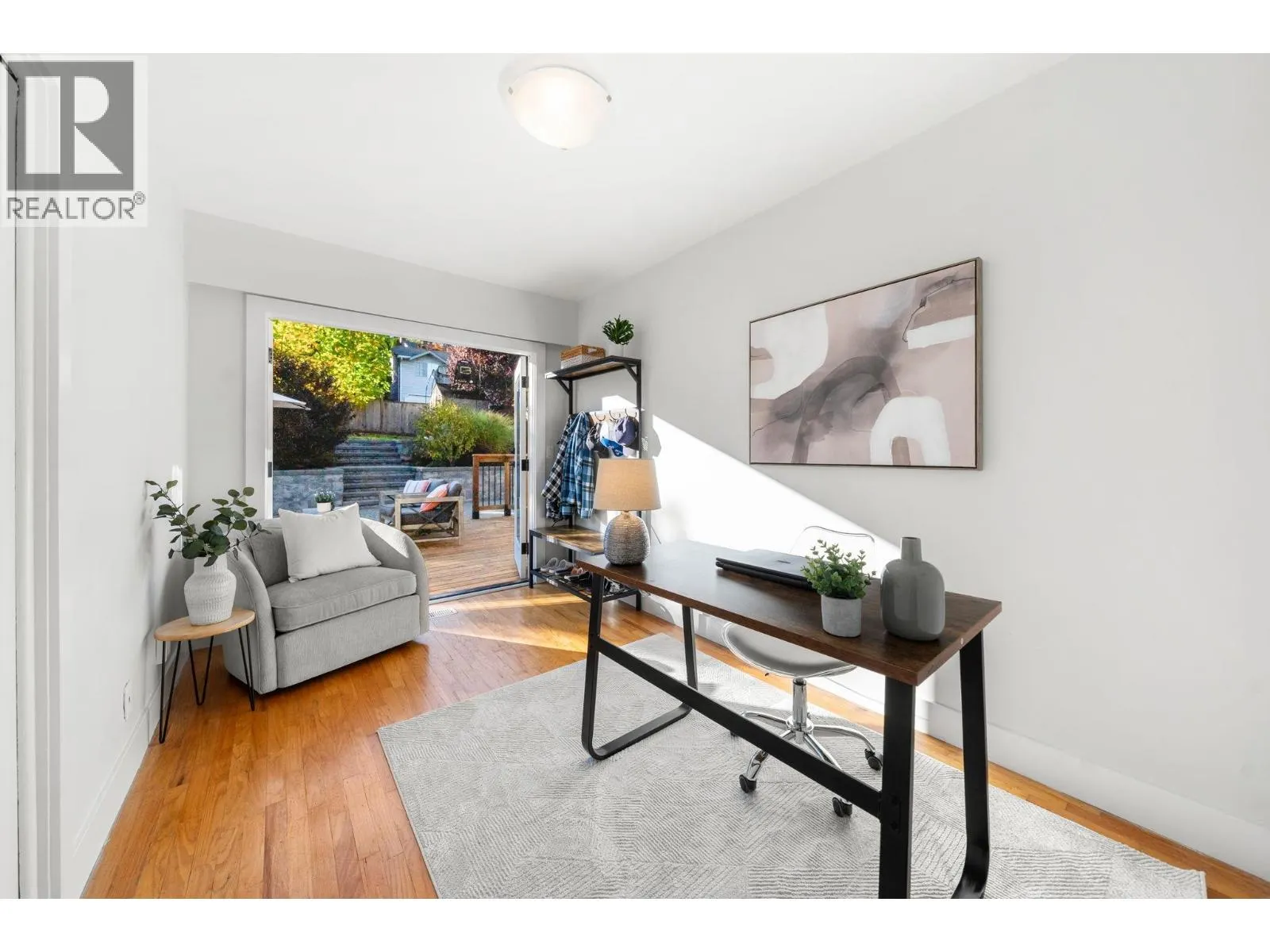 1147 DEEP COVE ROAD