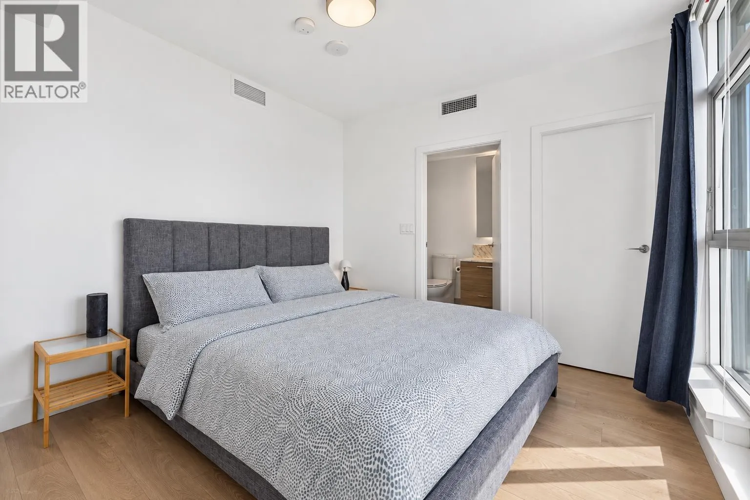 2807 7388 KINGSWAY