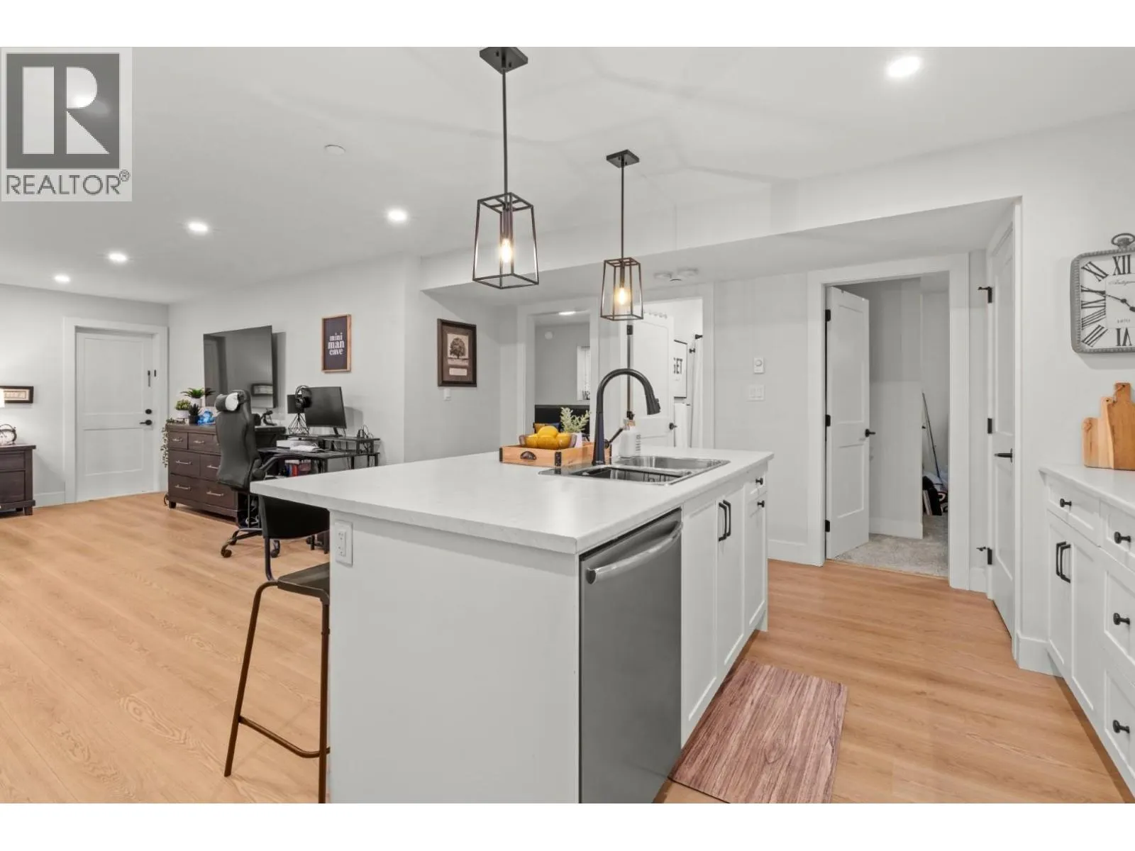 20859 GOLF LANE