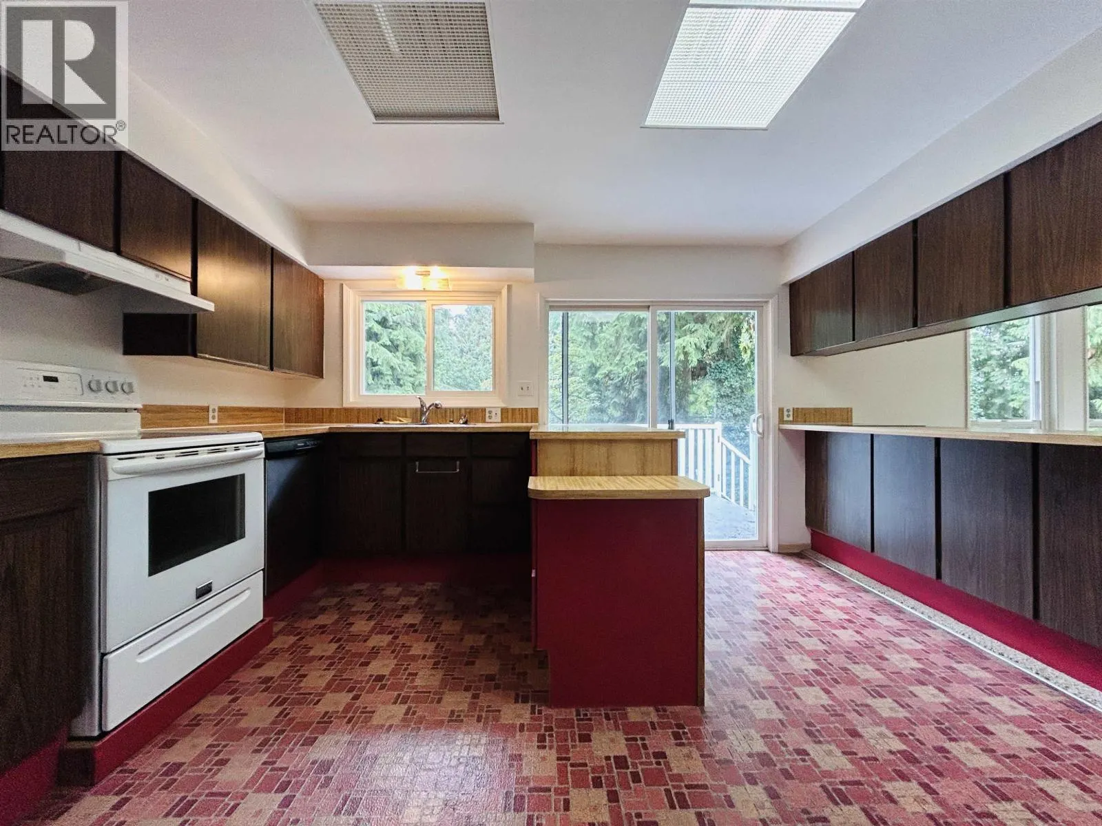 1404 WINSLOW AVENUE