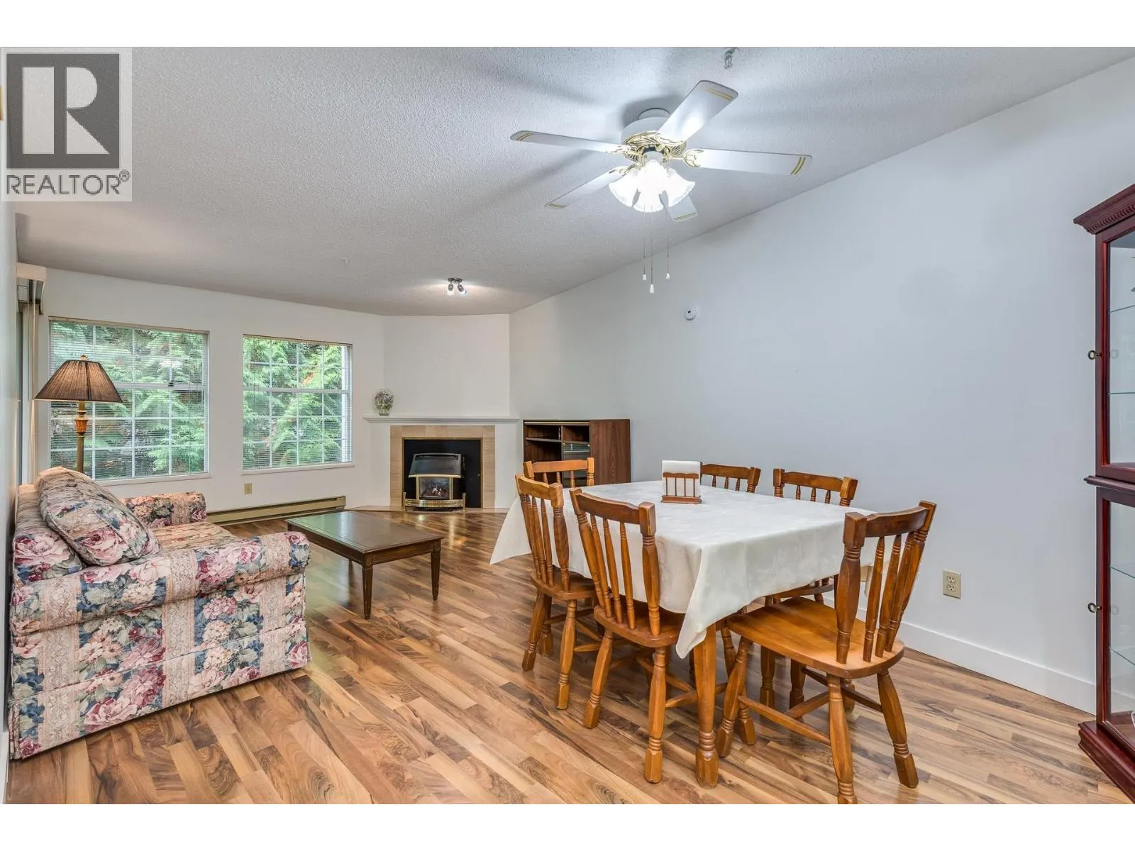 303 2963 BURLINGTON DRIVE