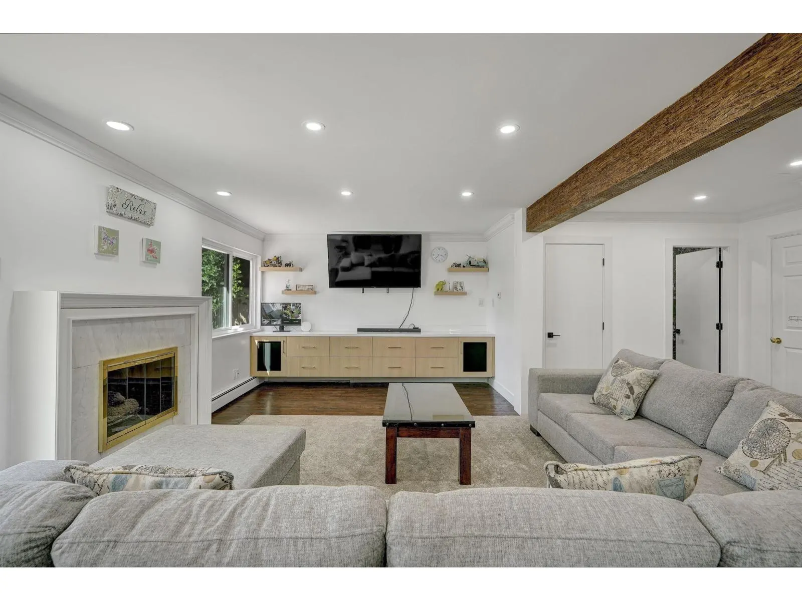 6875 ROCKFORD PLACE
