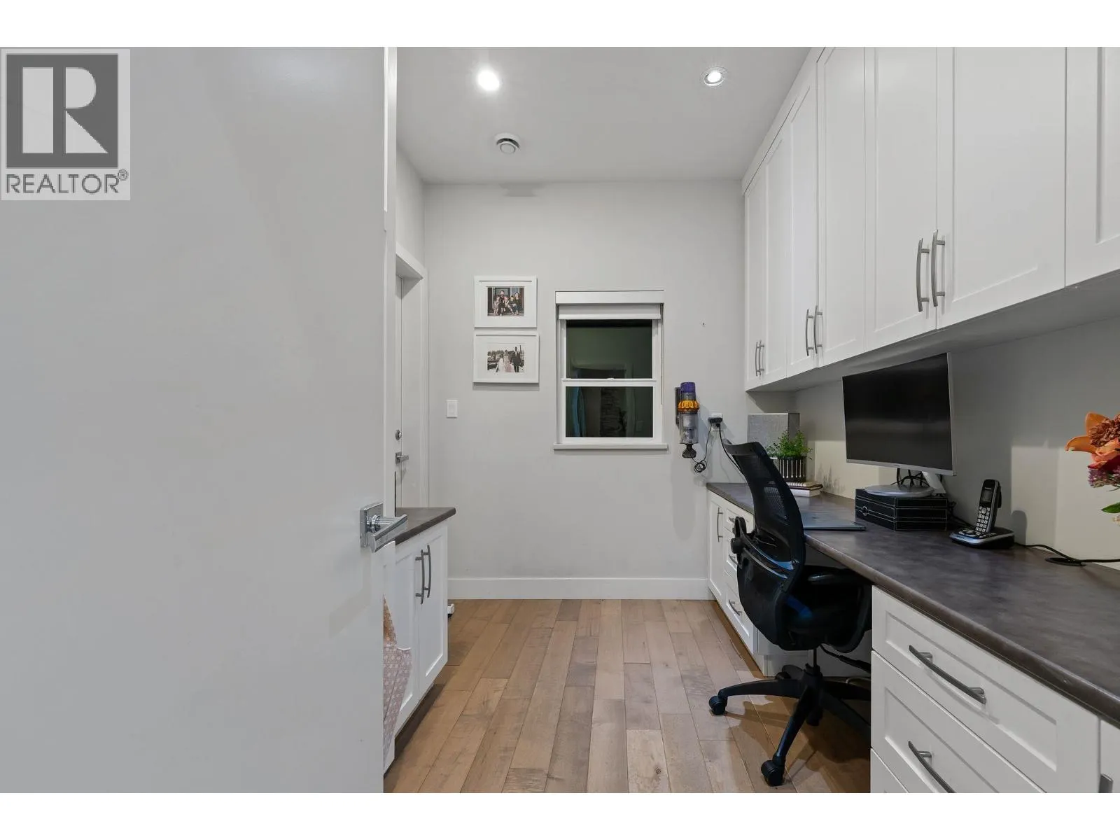 2775 LYNDENE ROAD