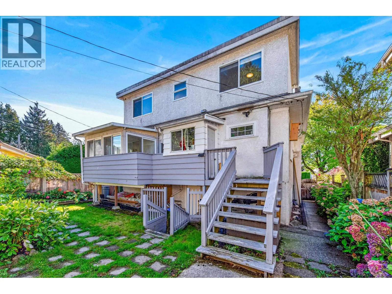 1275 PARK DRIVE