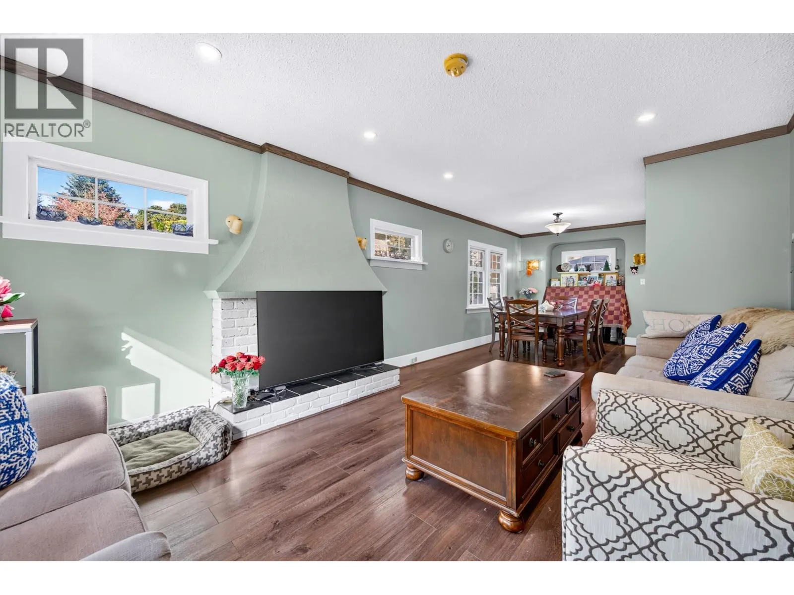 1275 PARK DRIVE