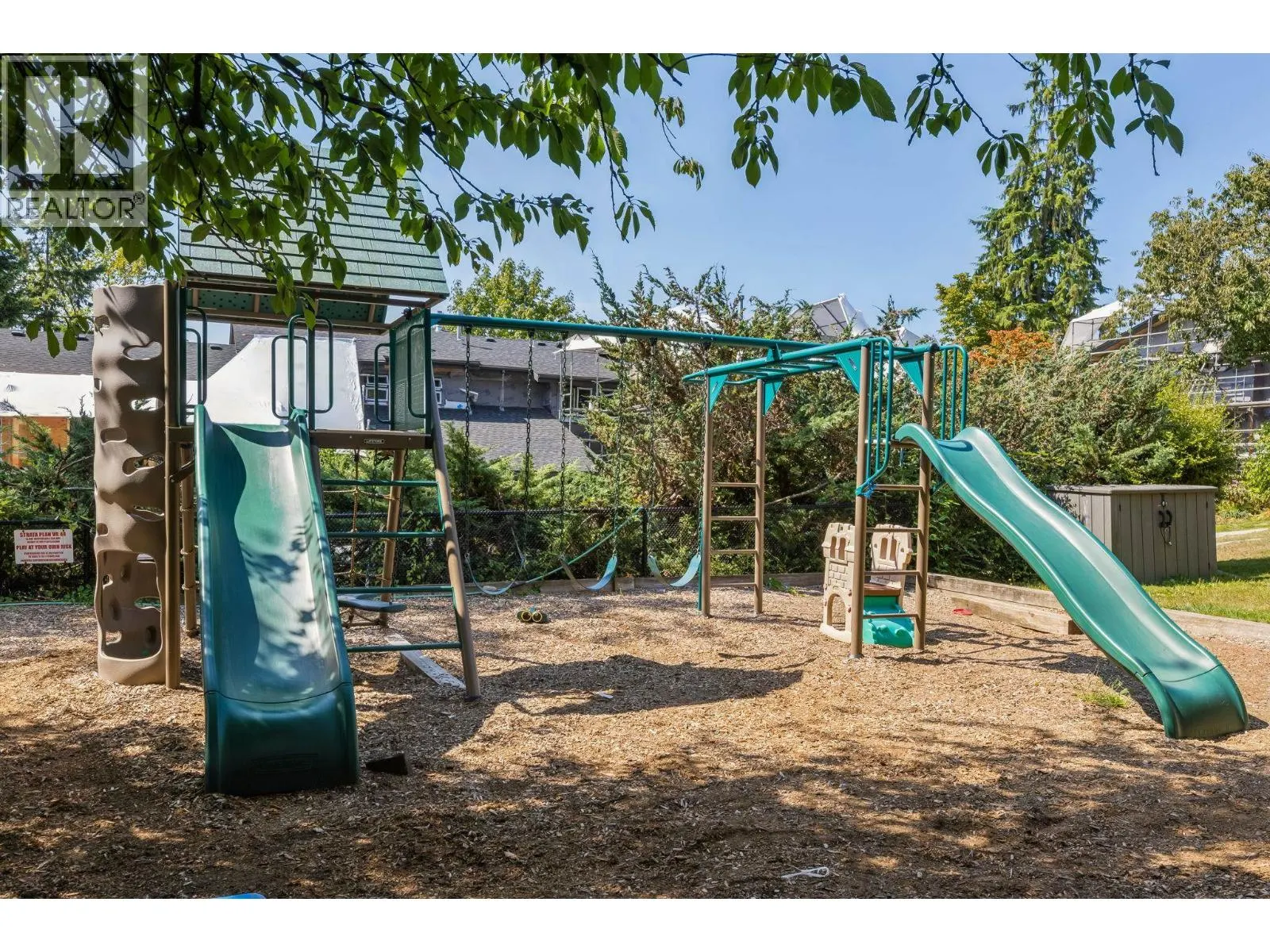 1084 LILLOOET ROAD