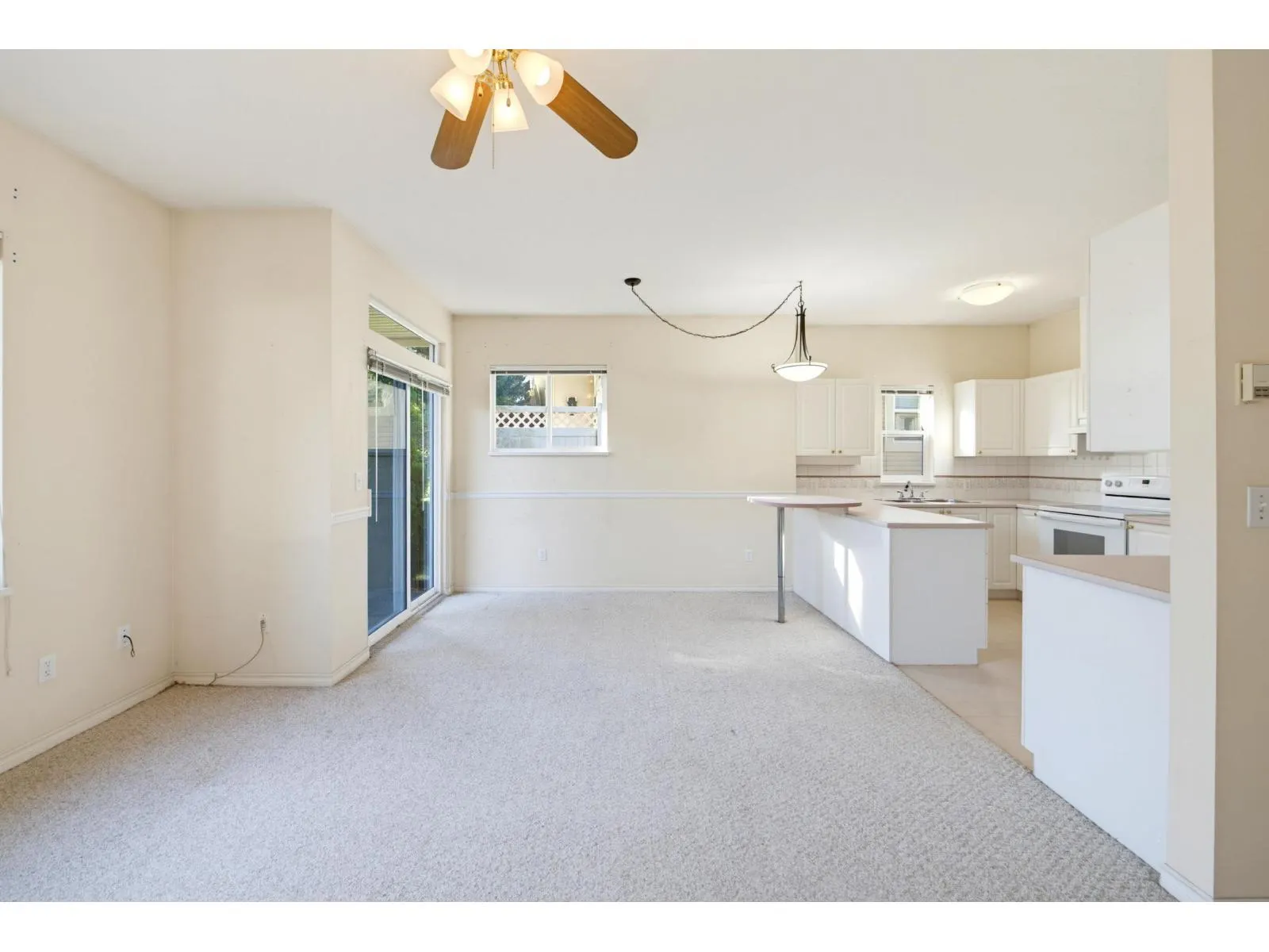 215 20655 88 AVENUE