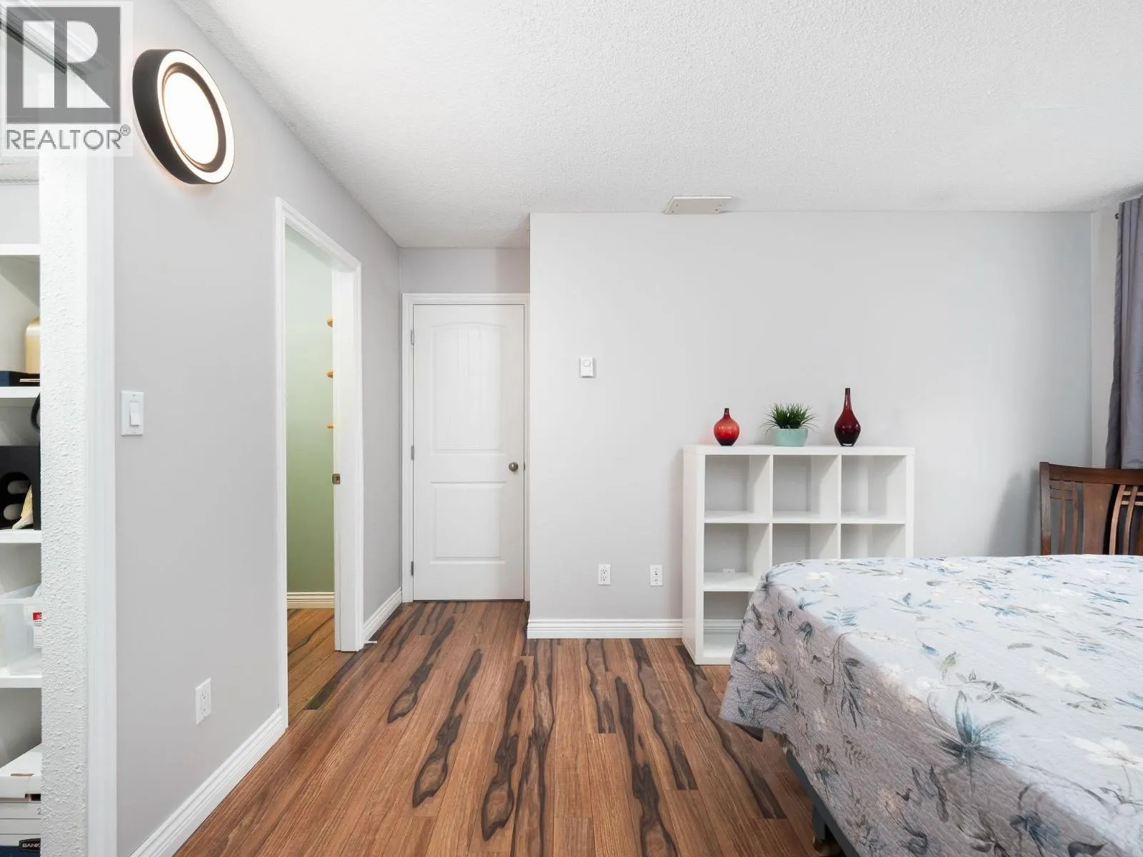 112 3033 OSPIKA BOULEVARD