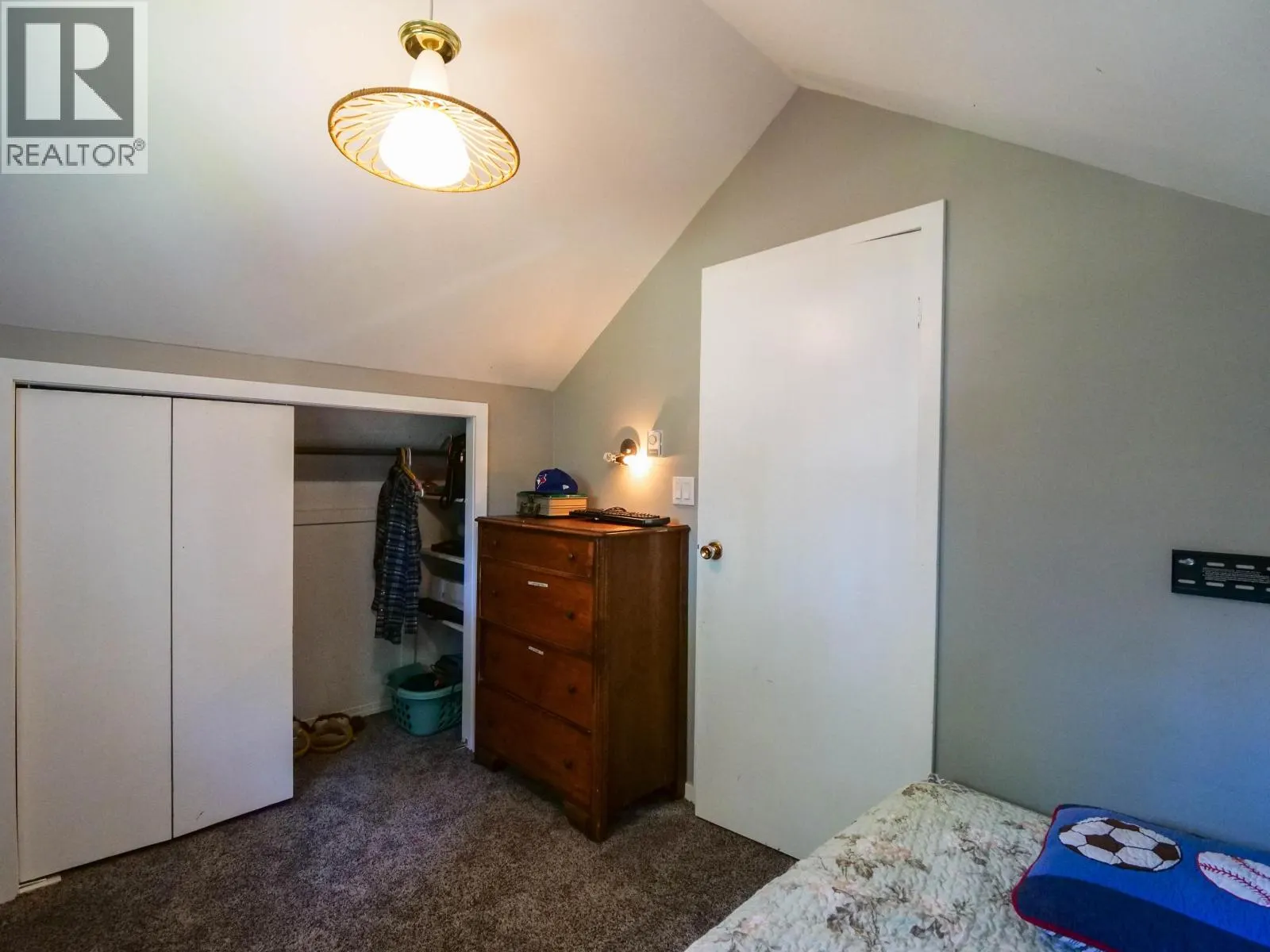 4358 KIWI ROAD