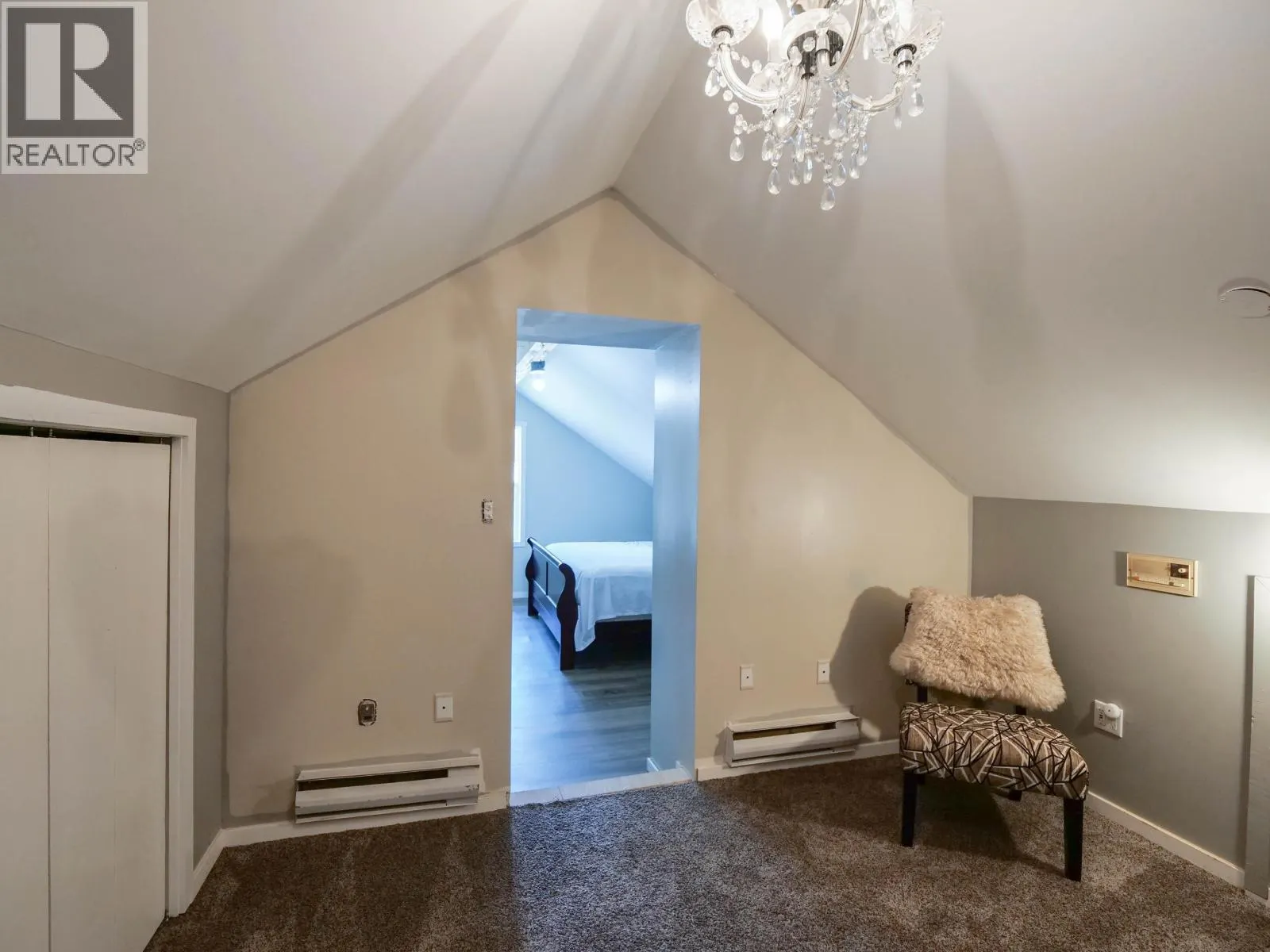 4358 KIWI ROAD