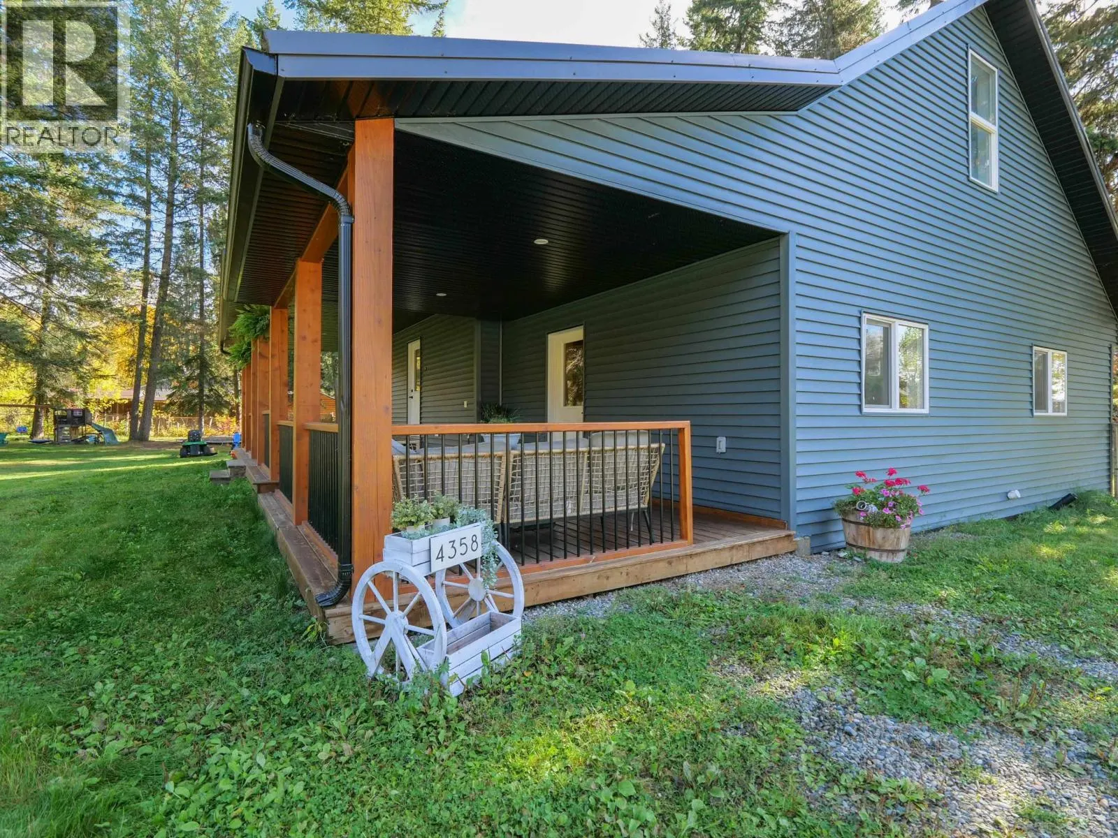 4358 KIWI ROAD