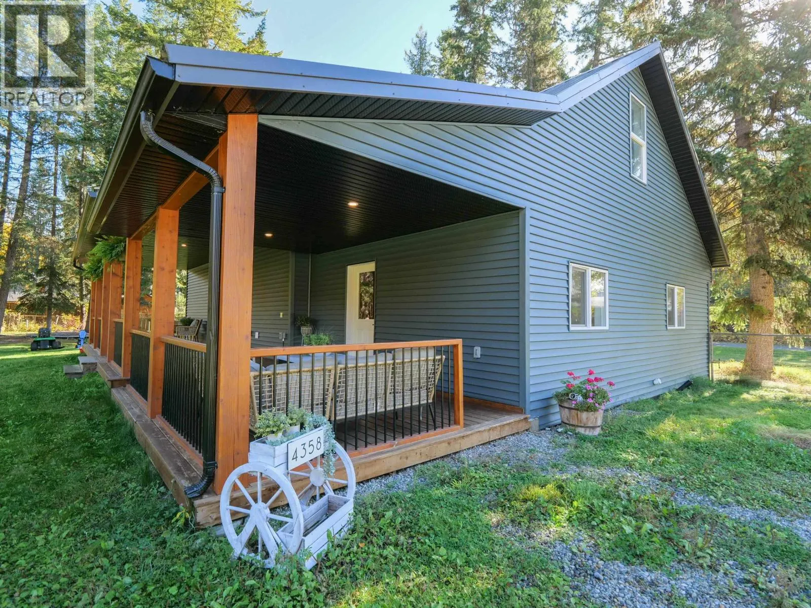 4358 KIWI ROAD