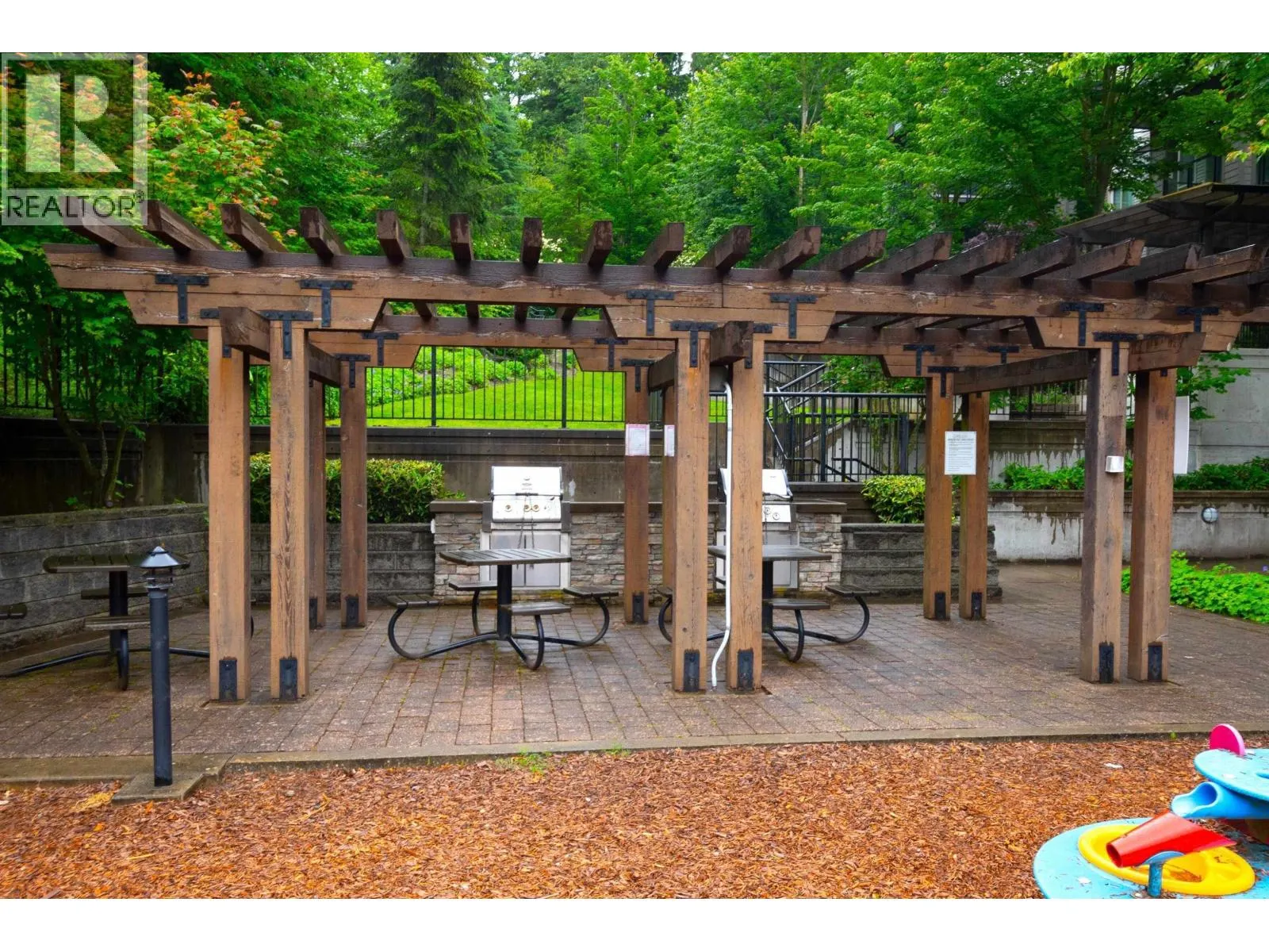102 7488 BYRNEPARK WALK