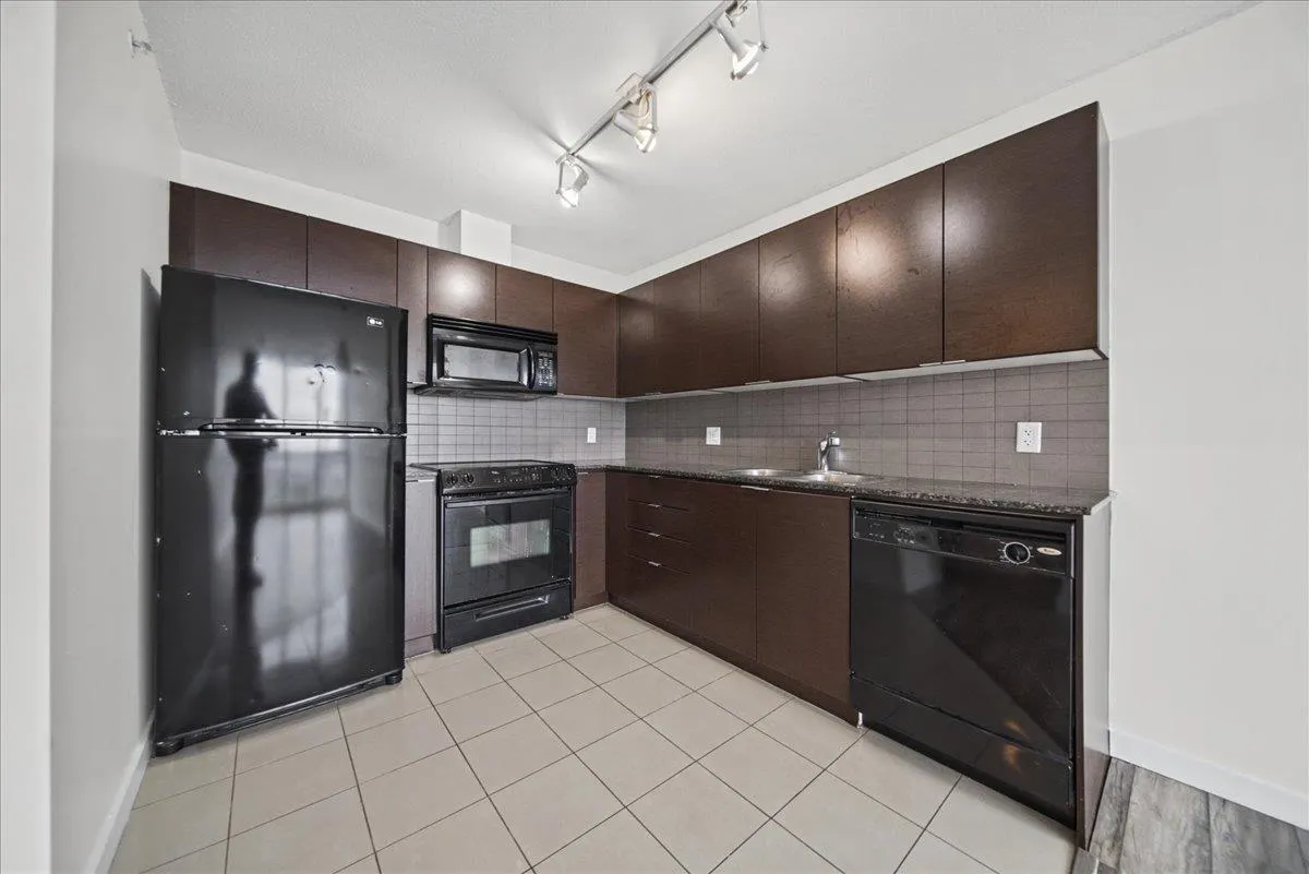 2701 13618 100 AVENUE