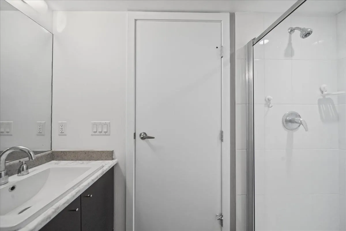 2701 13618 100 AVENUE