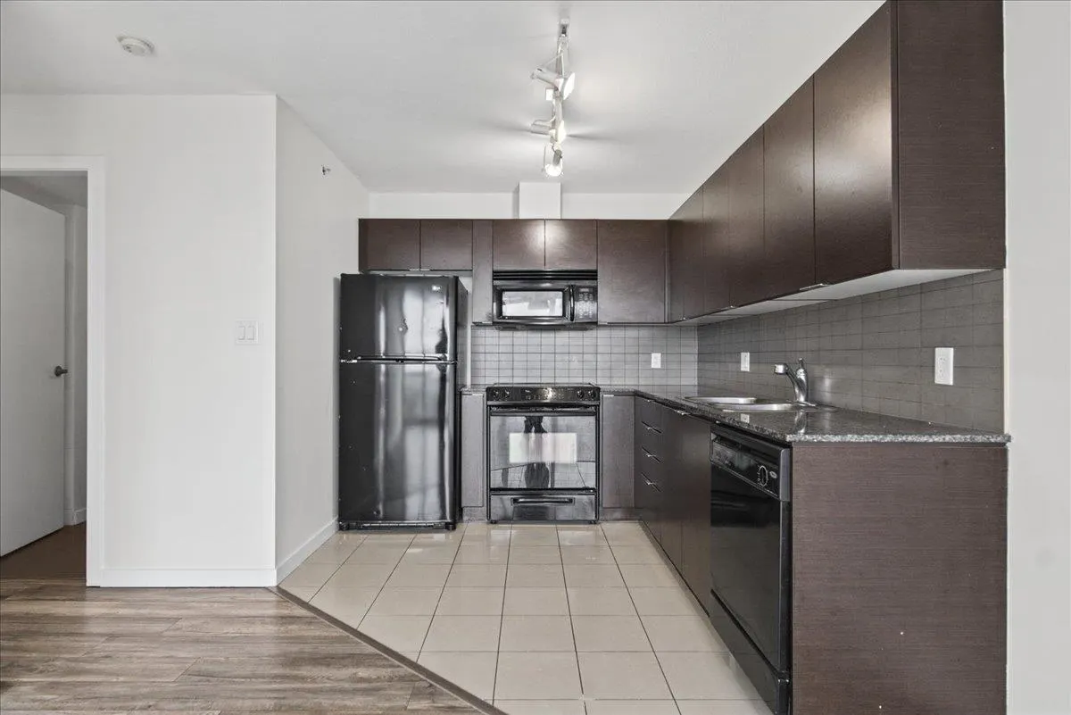 2701 13618 100 AVENUE