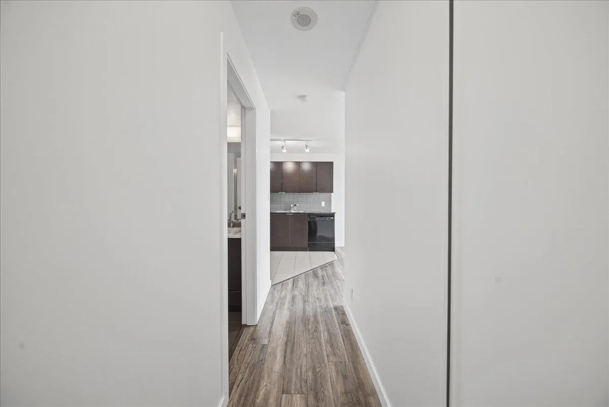 2701 13618 100 AVENUE