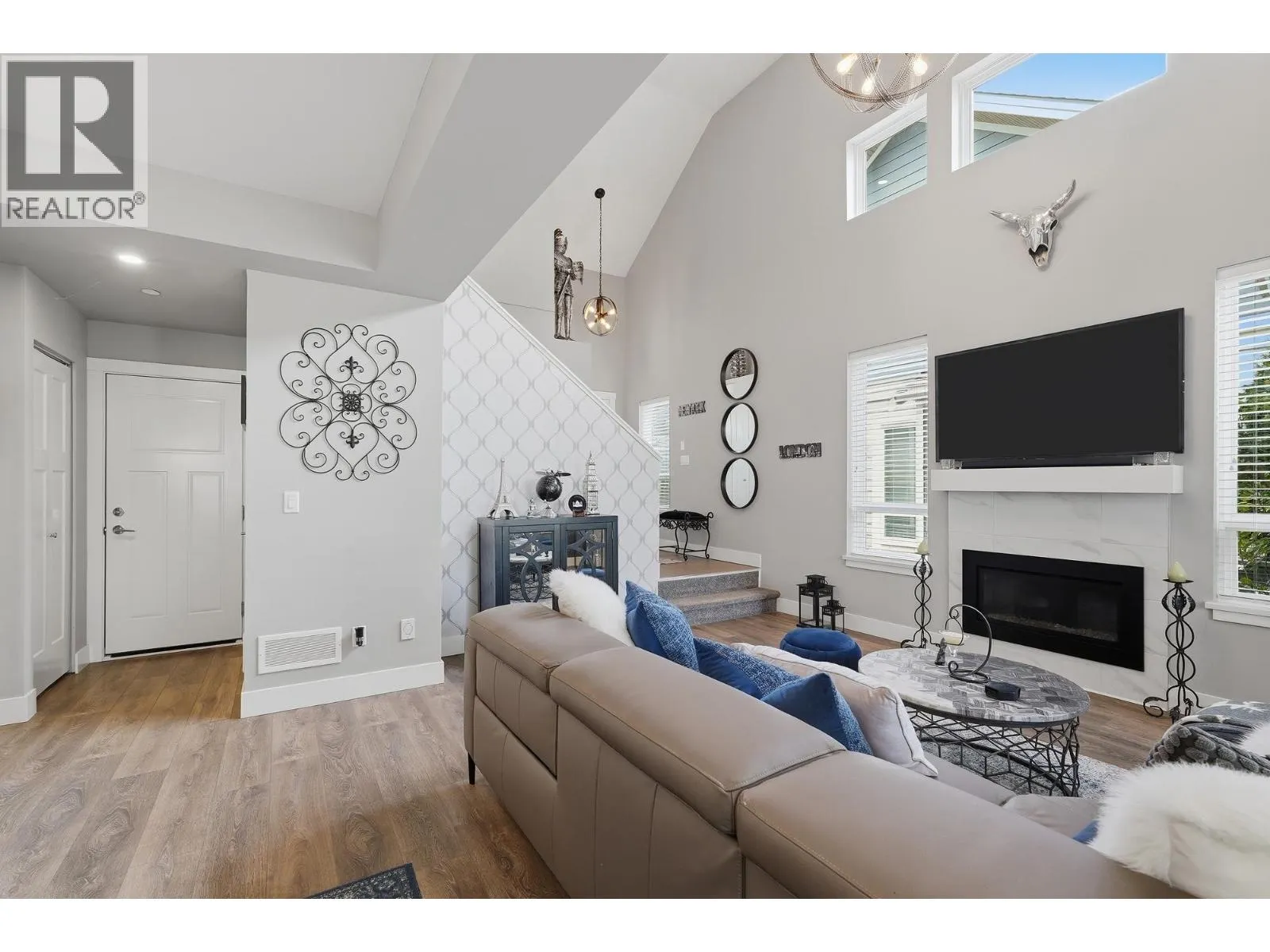 204 1816 OSPREY DRIVE