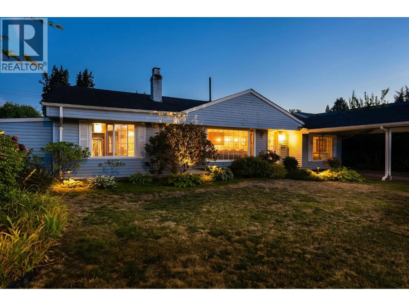 1283 PINEWOOD CRESCENT