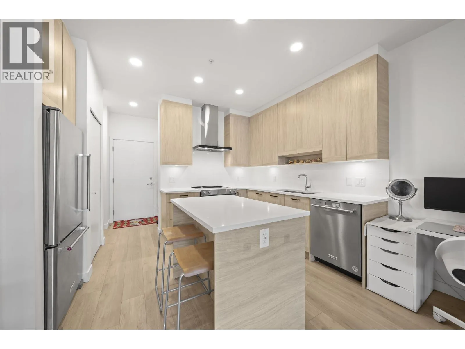507 7579 16TH STREET