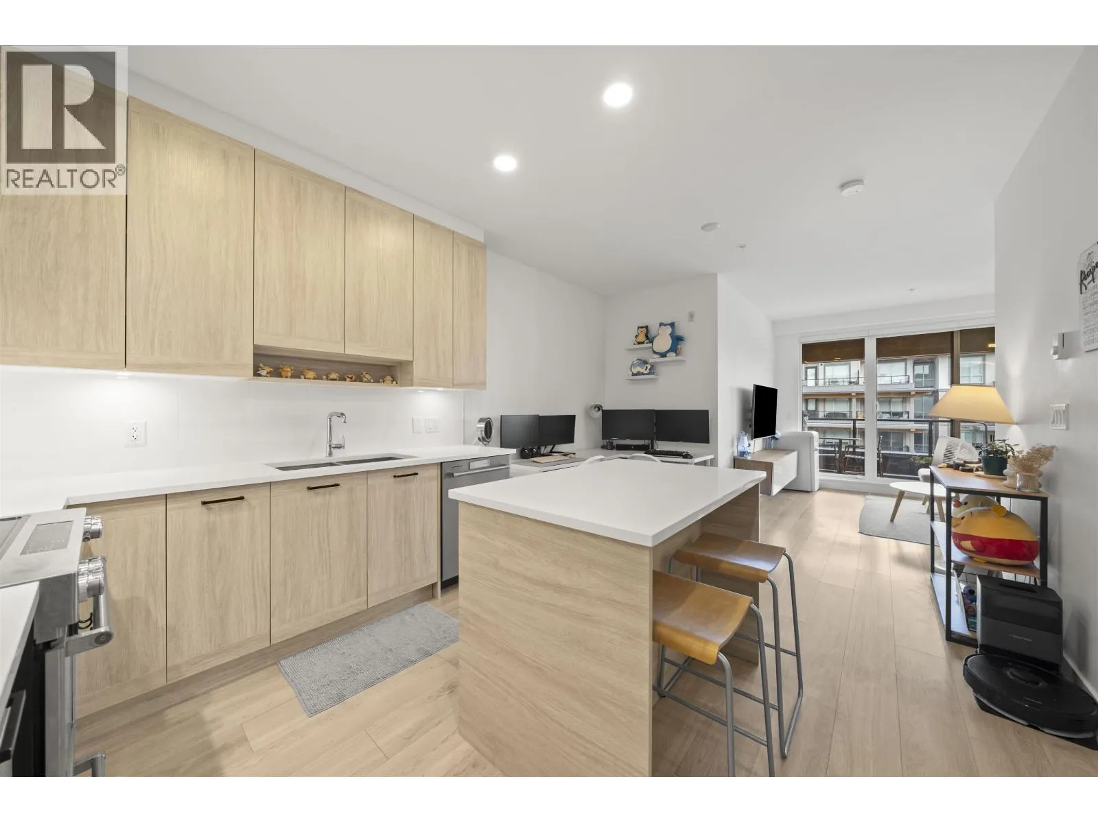 507 7579 16TH STREET
