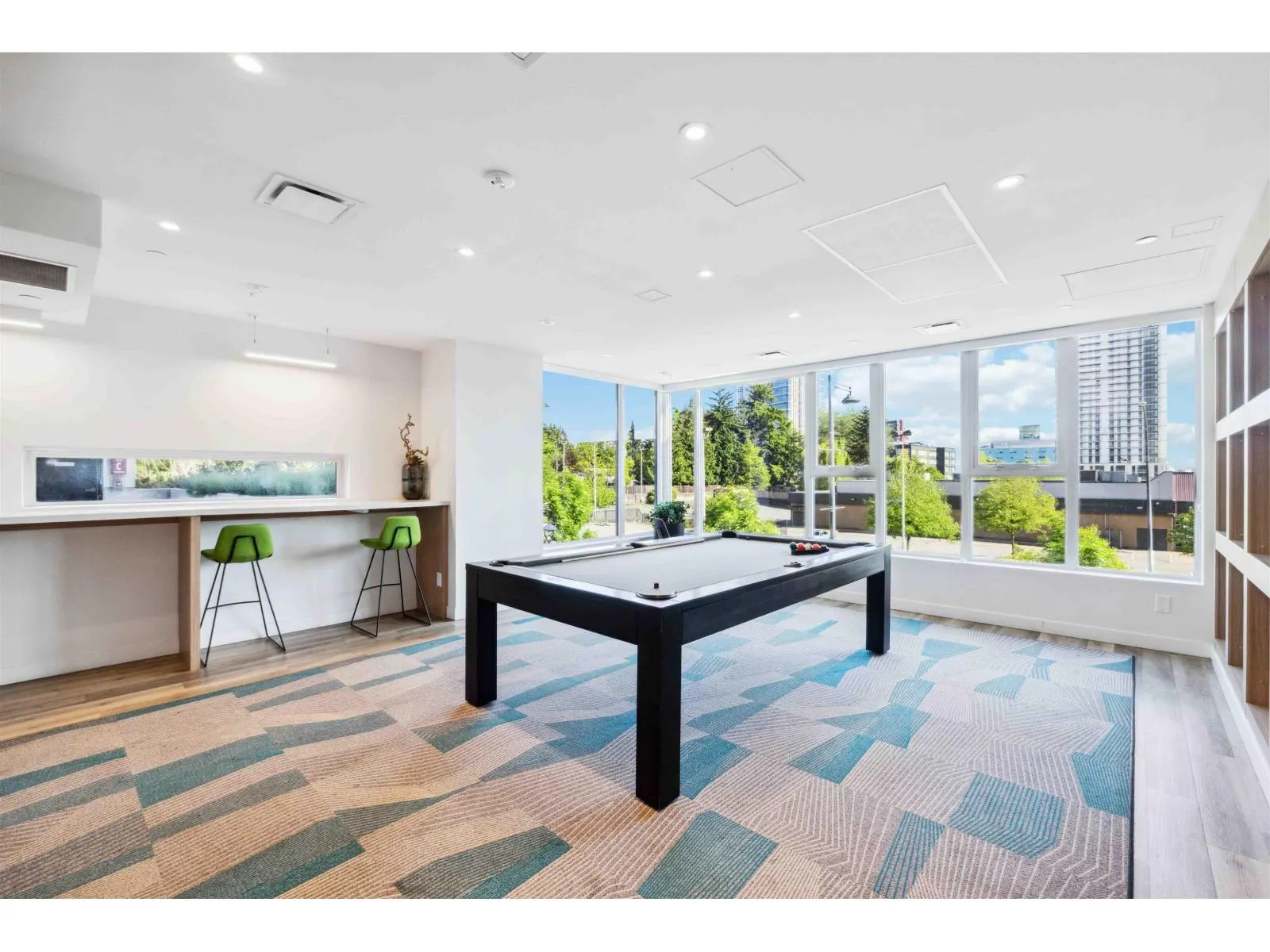 701 13615 FRASER HIGHWAY