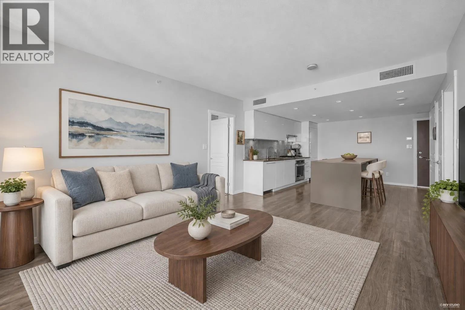 2608 5883 BARKER AVENUE