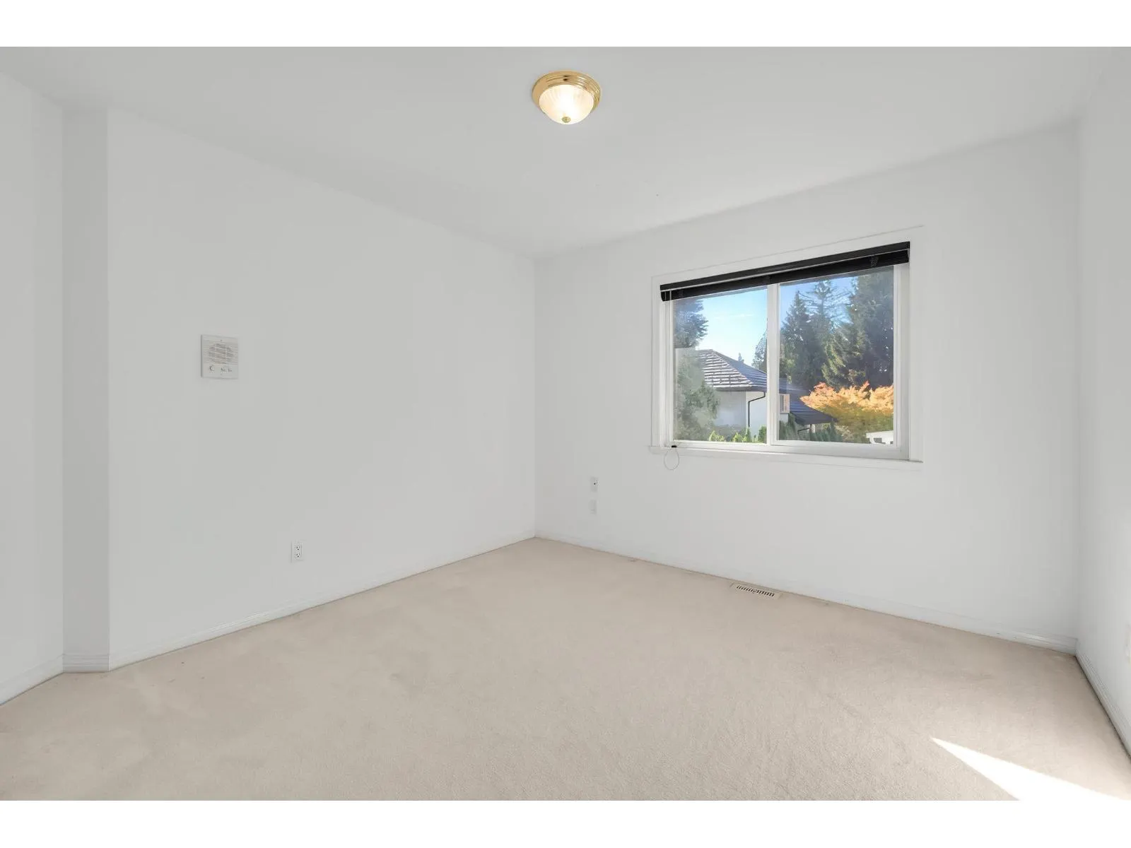 11036 163A STREET