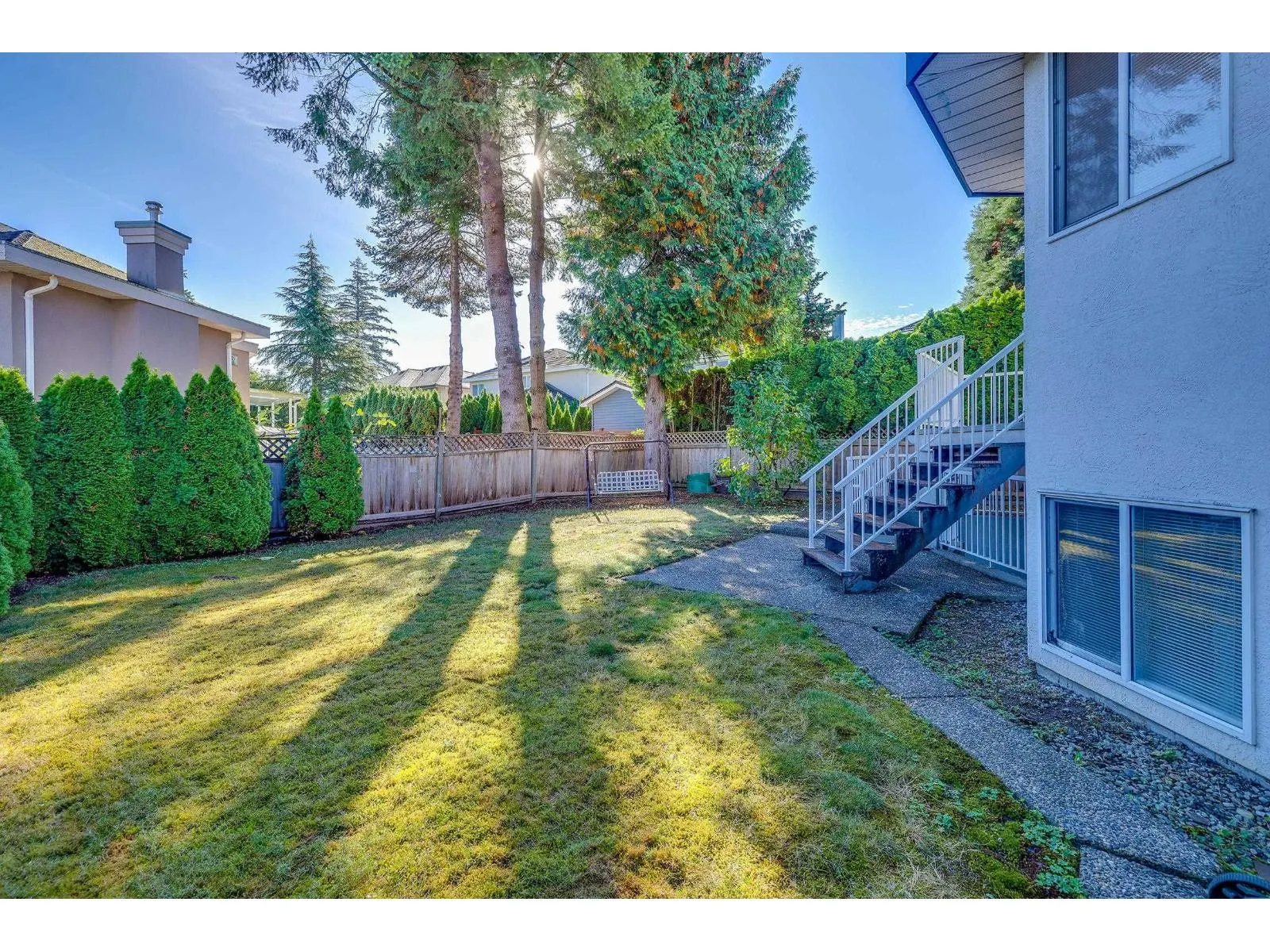 11036 163A STREET