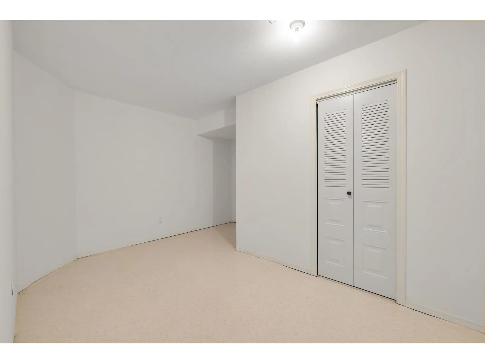 11036 163A STREET