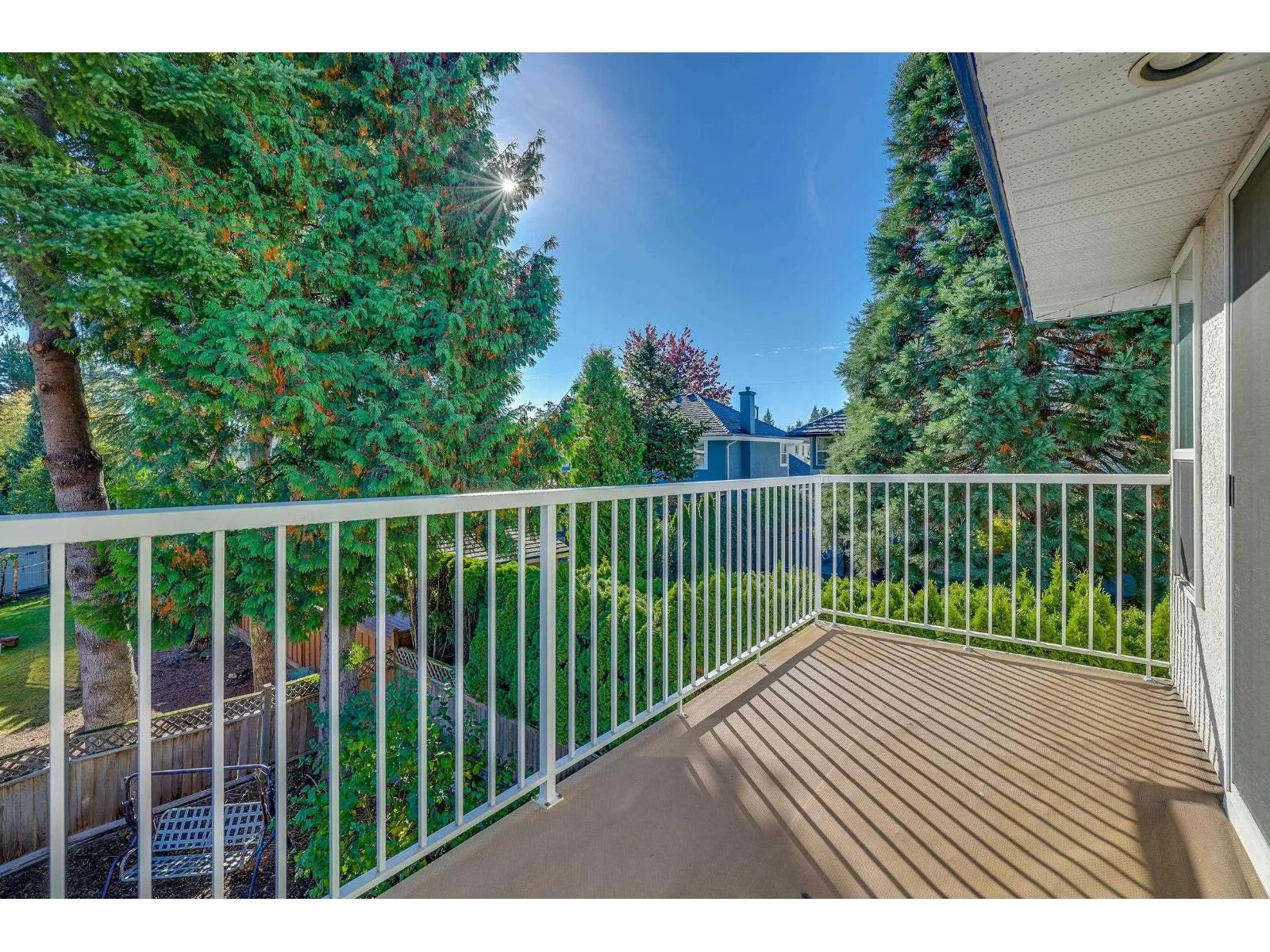 11036 163A STREET