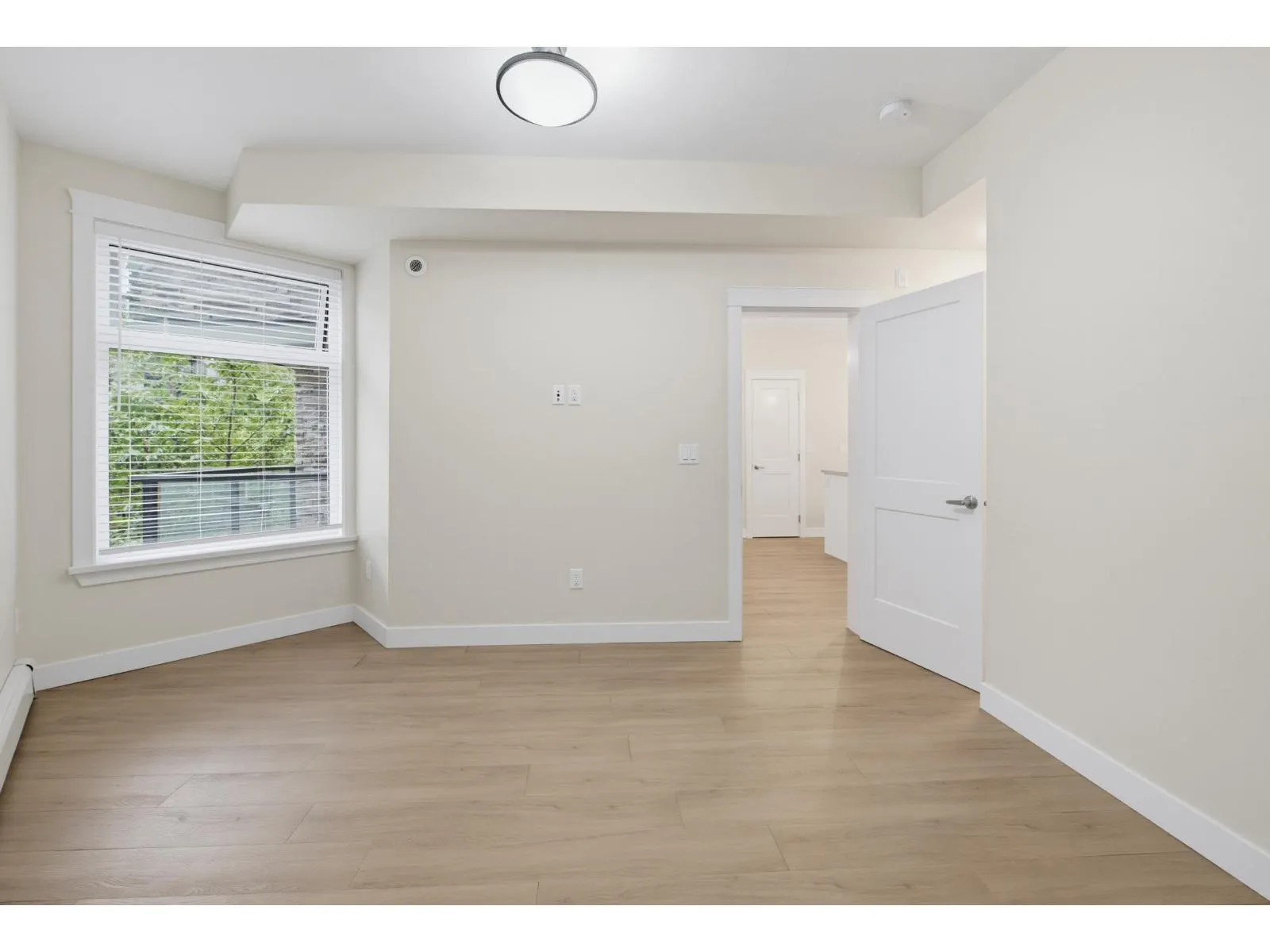 205 11077 RAVINE ROAD