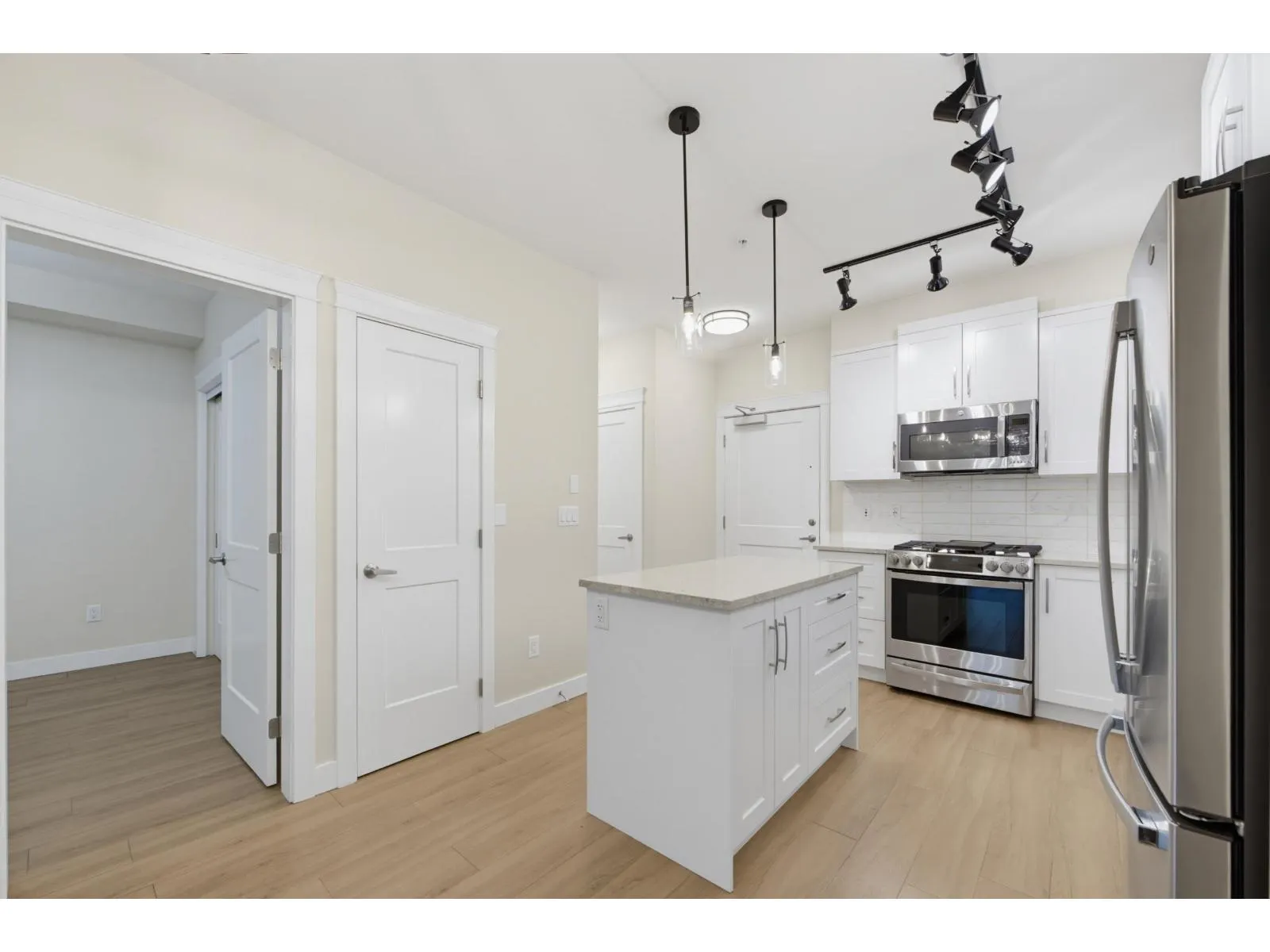 205 11077 RAVINE ROAD