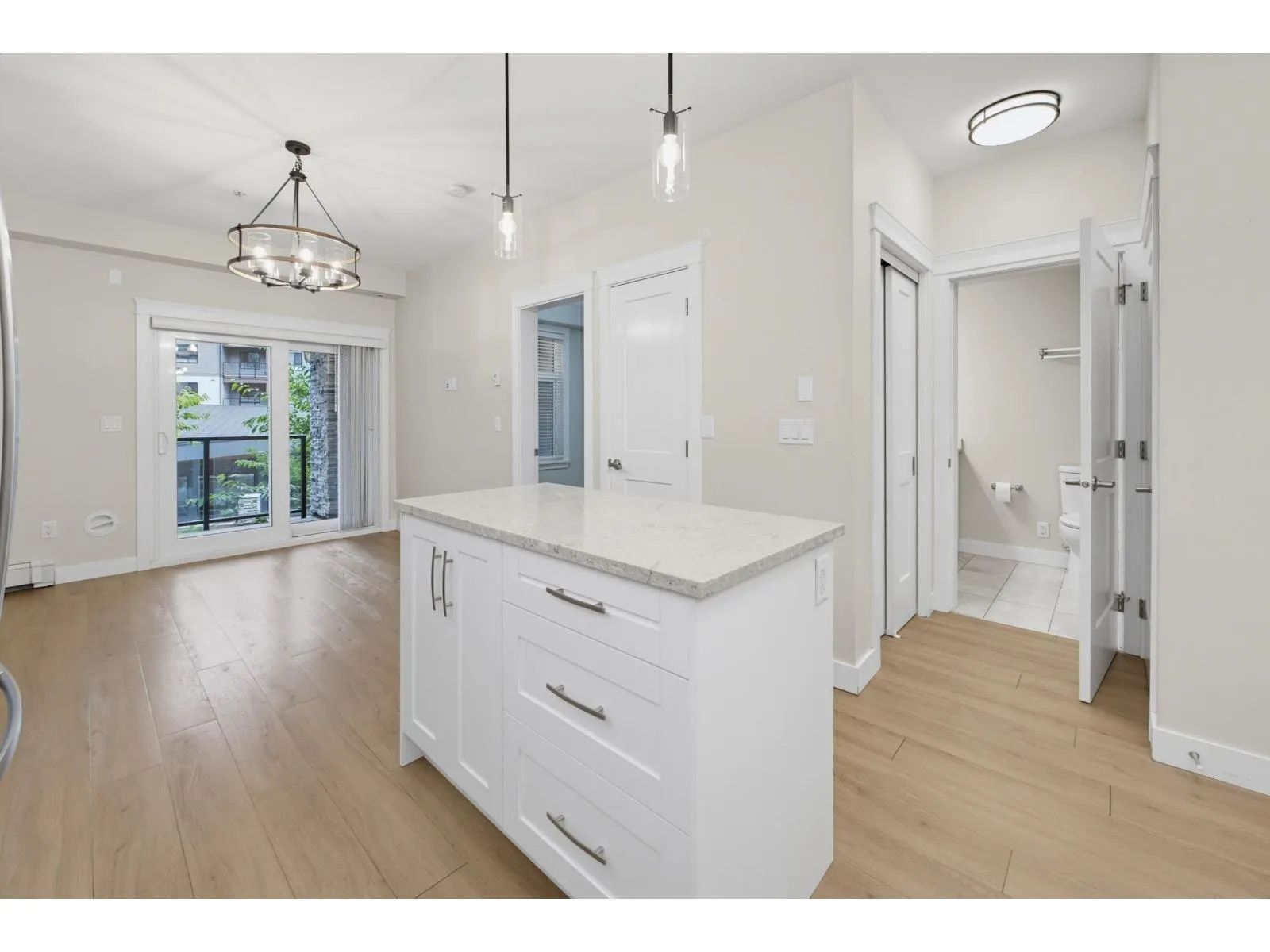 205 11077 RAVINE ROAD