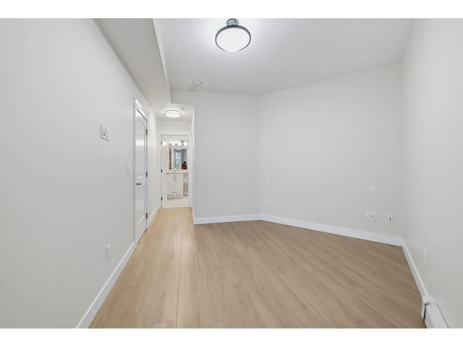 205 11077 RAVINE ROAD