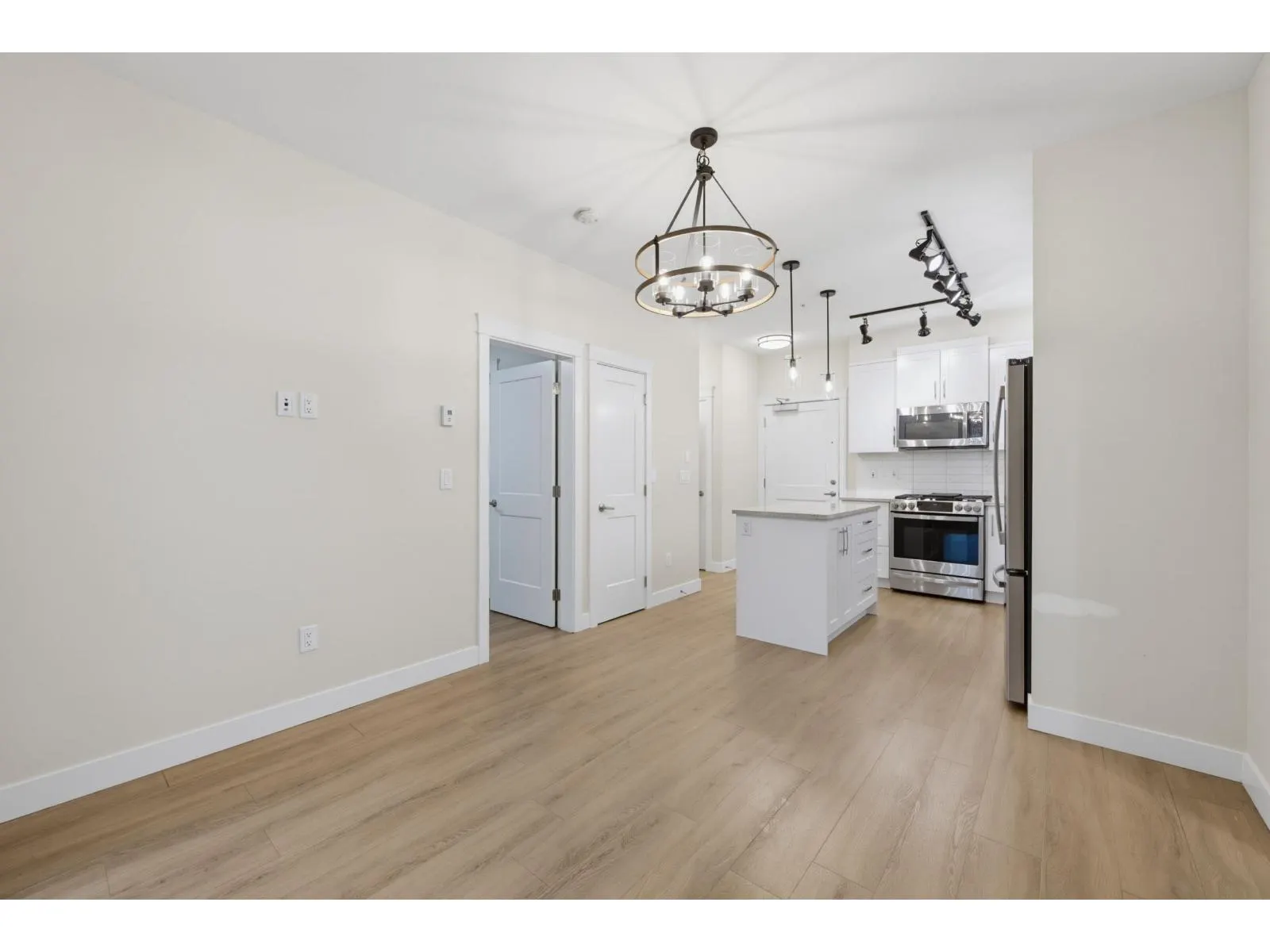 205 11077 RAVINE ROAD