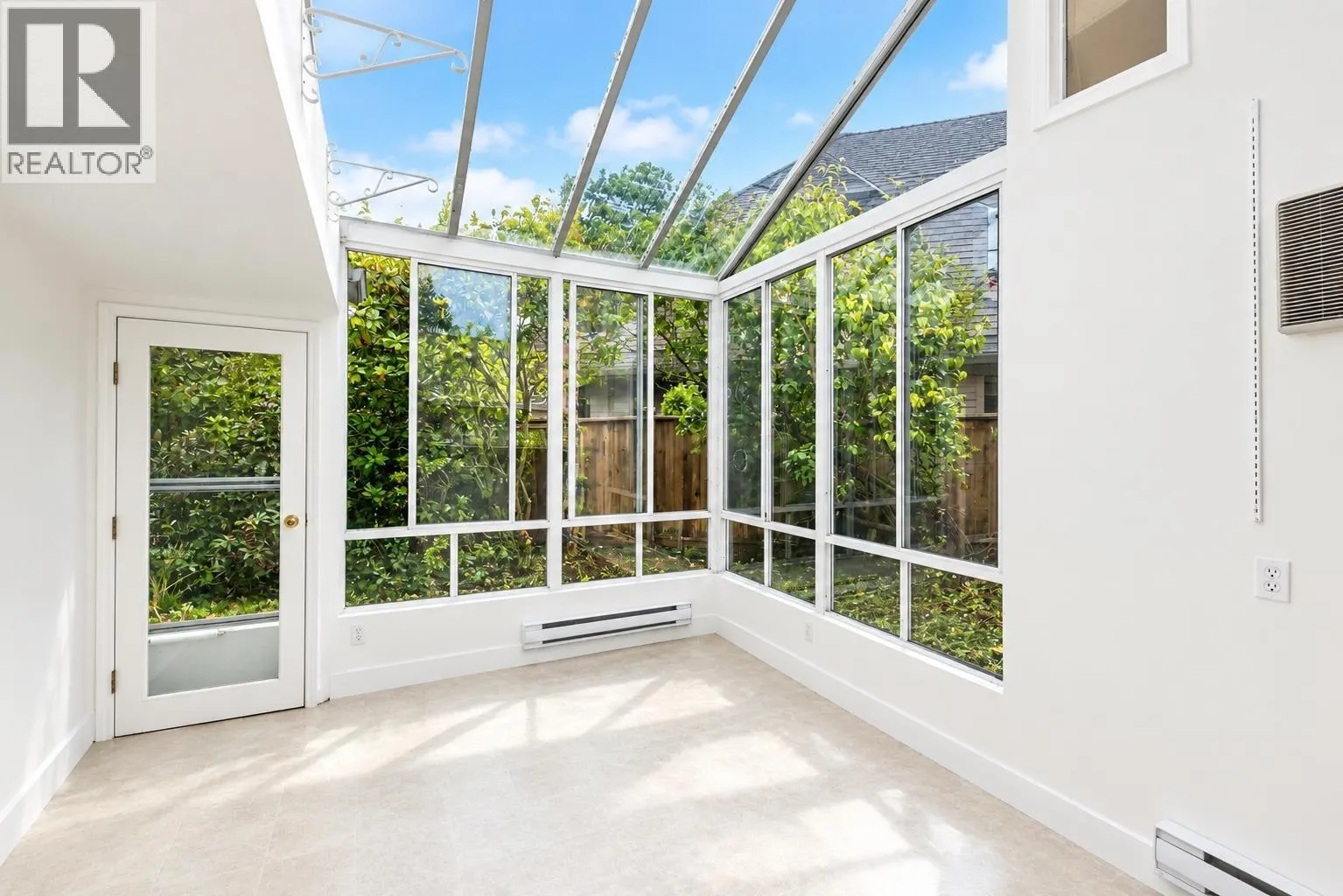 3692 SUNNYCREST DRIVE