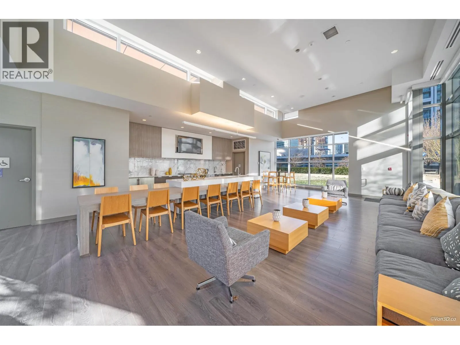 3606 4688 KINGSWAY