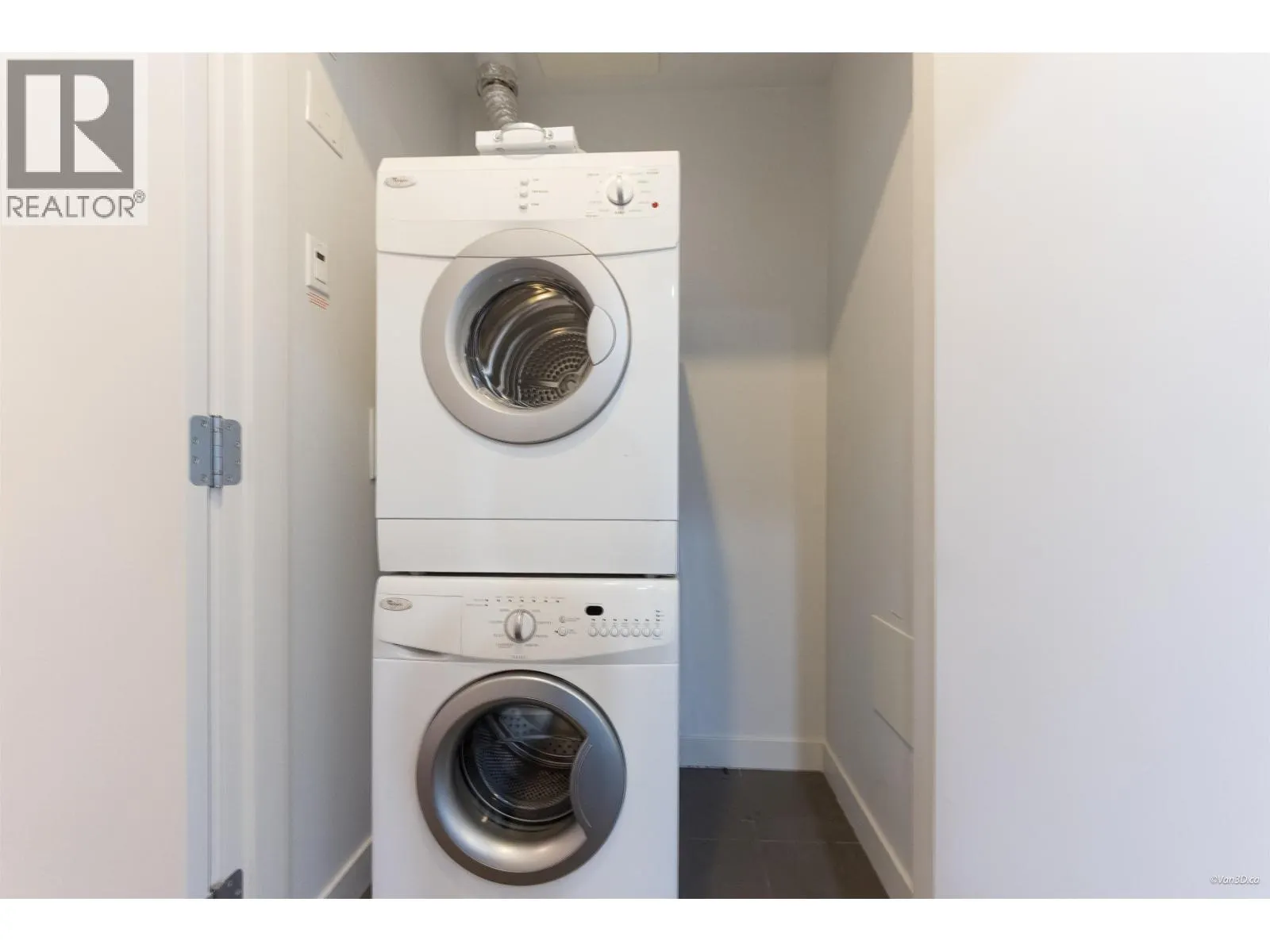 3606 4688 KINGSWAY