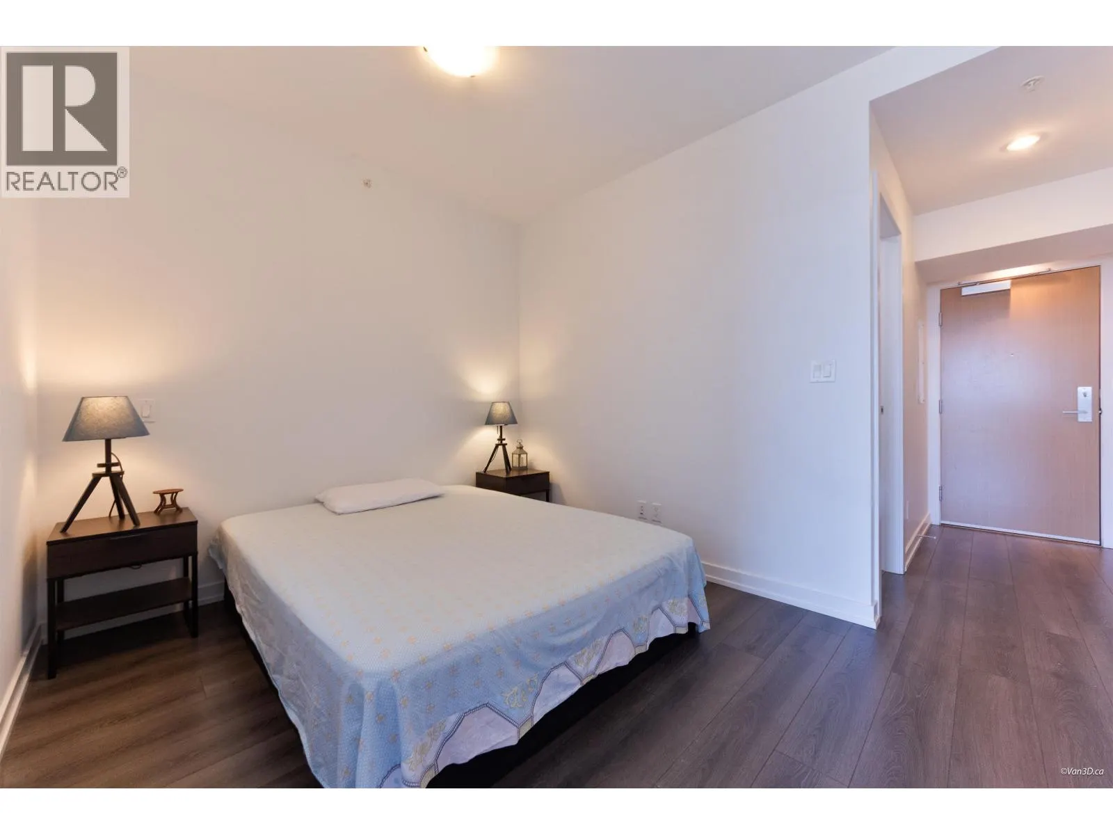 3606 4688 KINGSWAY