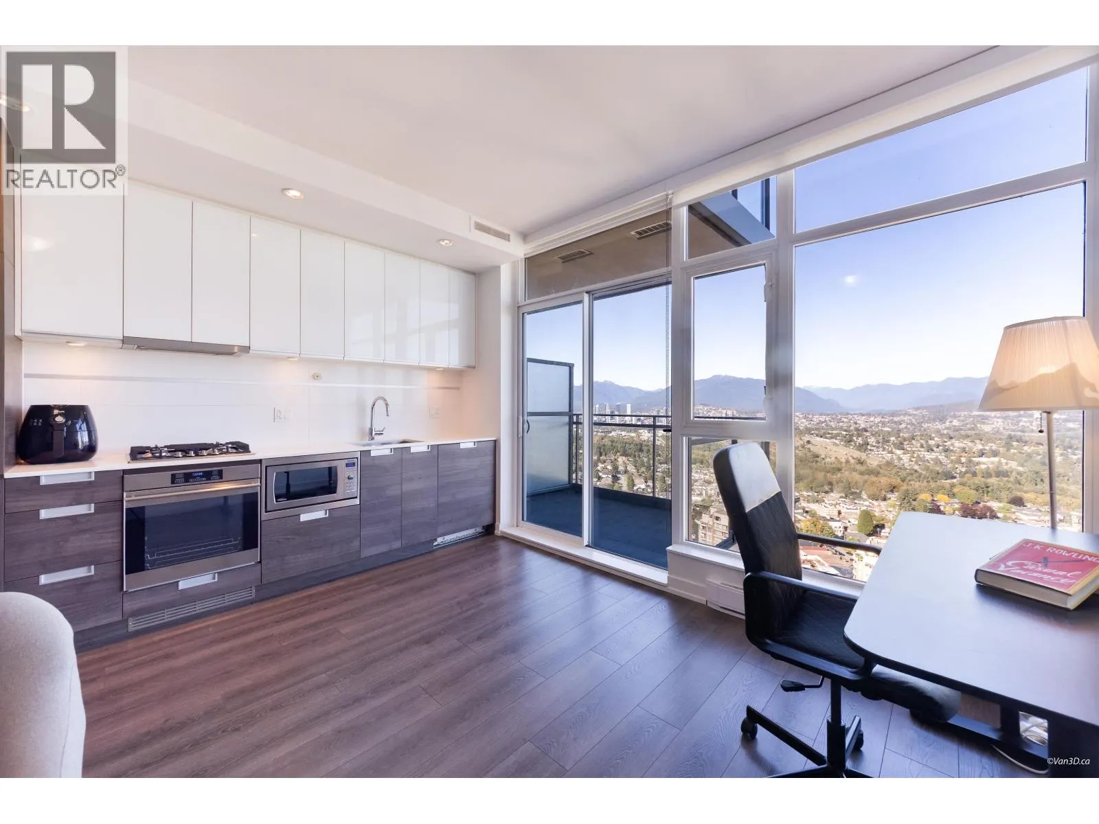 3606 4688 KINGSWAY