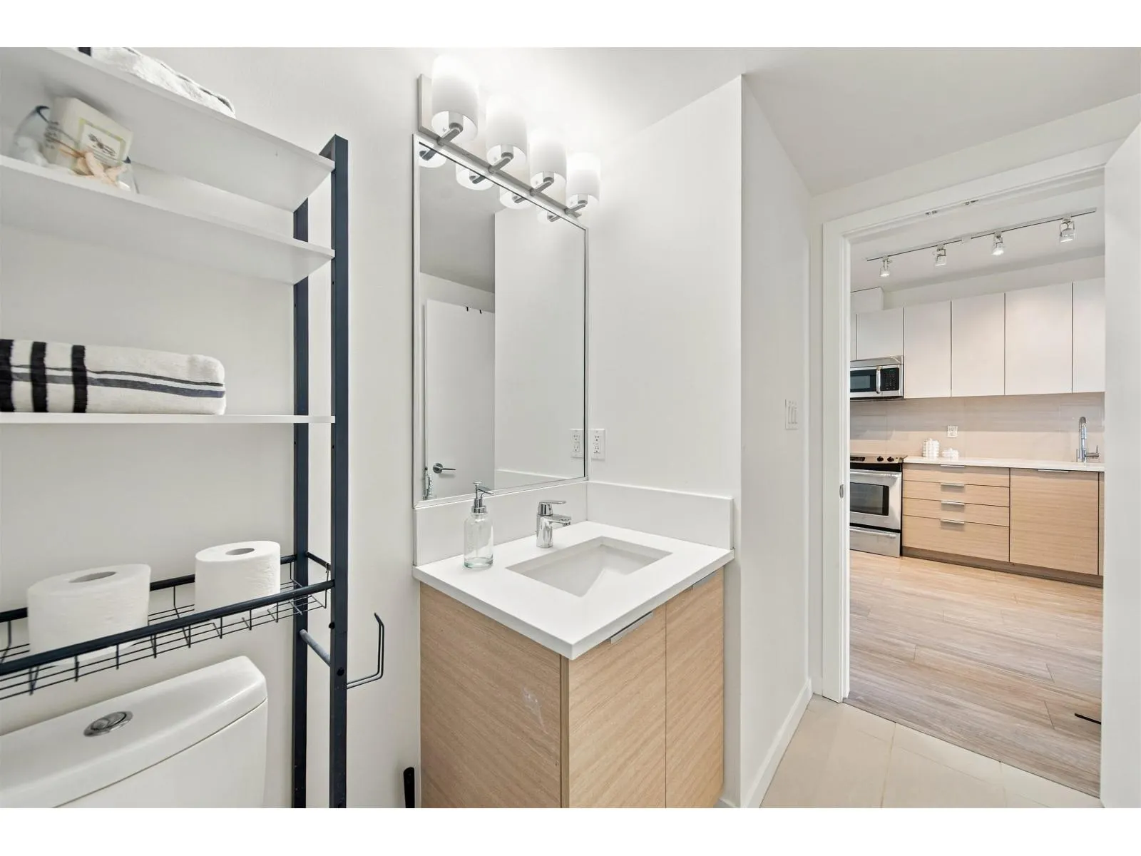 304 13303 CENTRAL AVENUE
