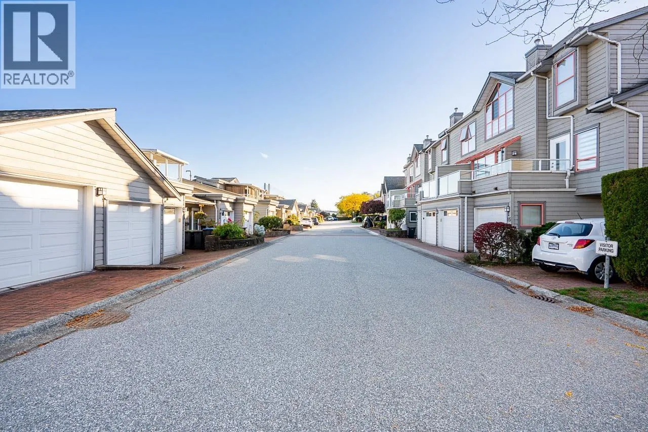 33 323 GOVERNORS COURT