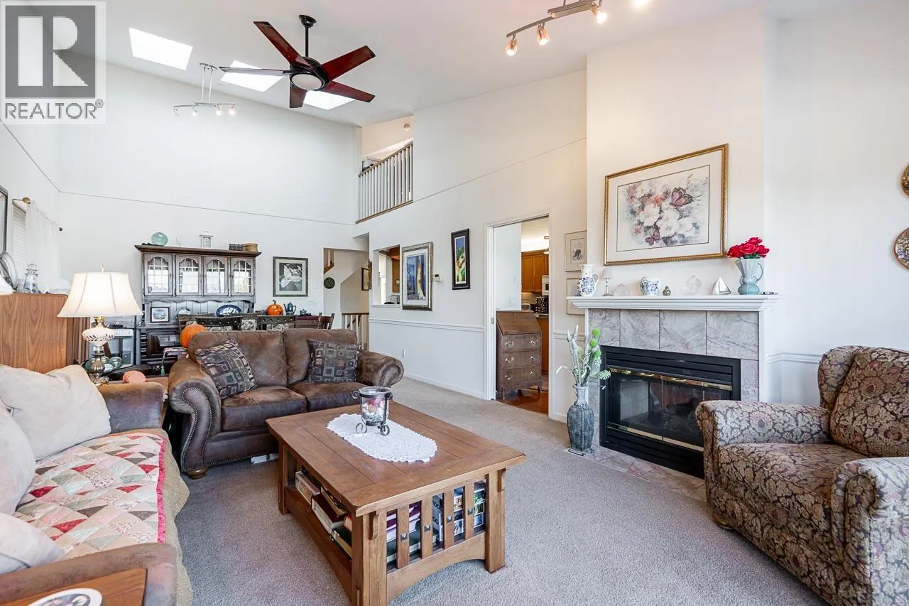 33 323 GOVERNORS COURT
