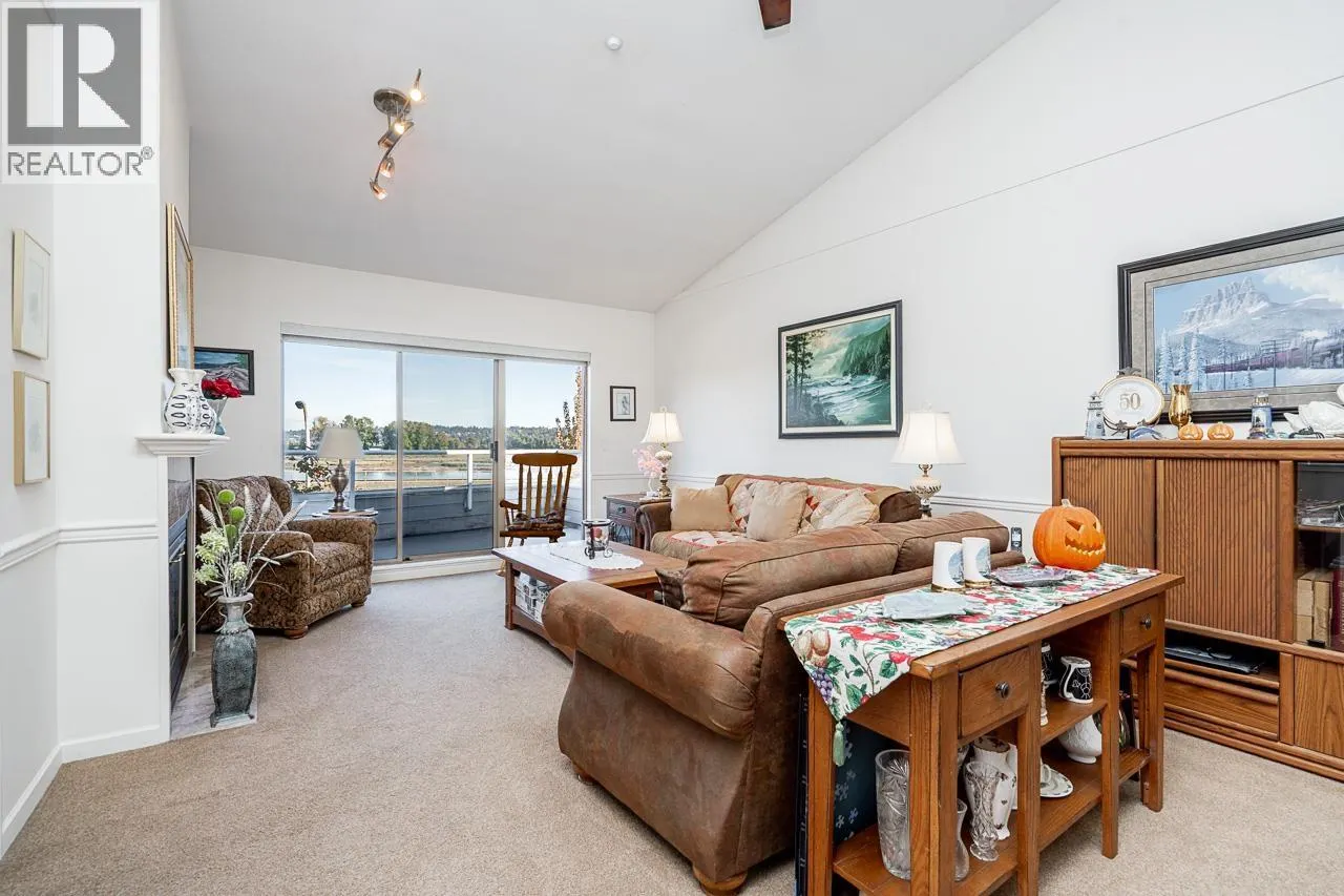 33 323 GOVERNORS COURT