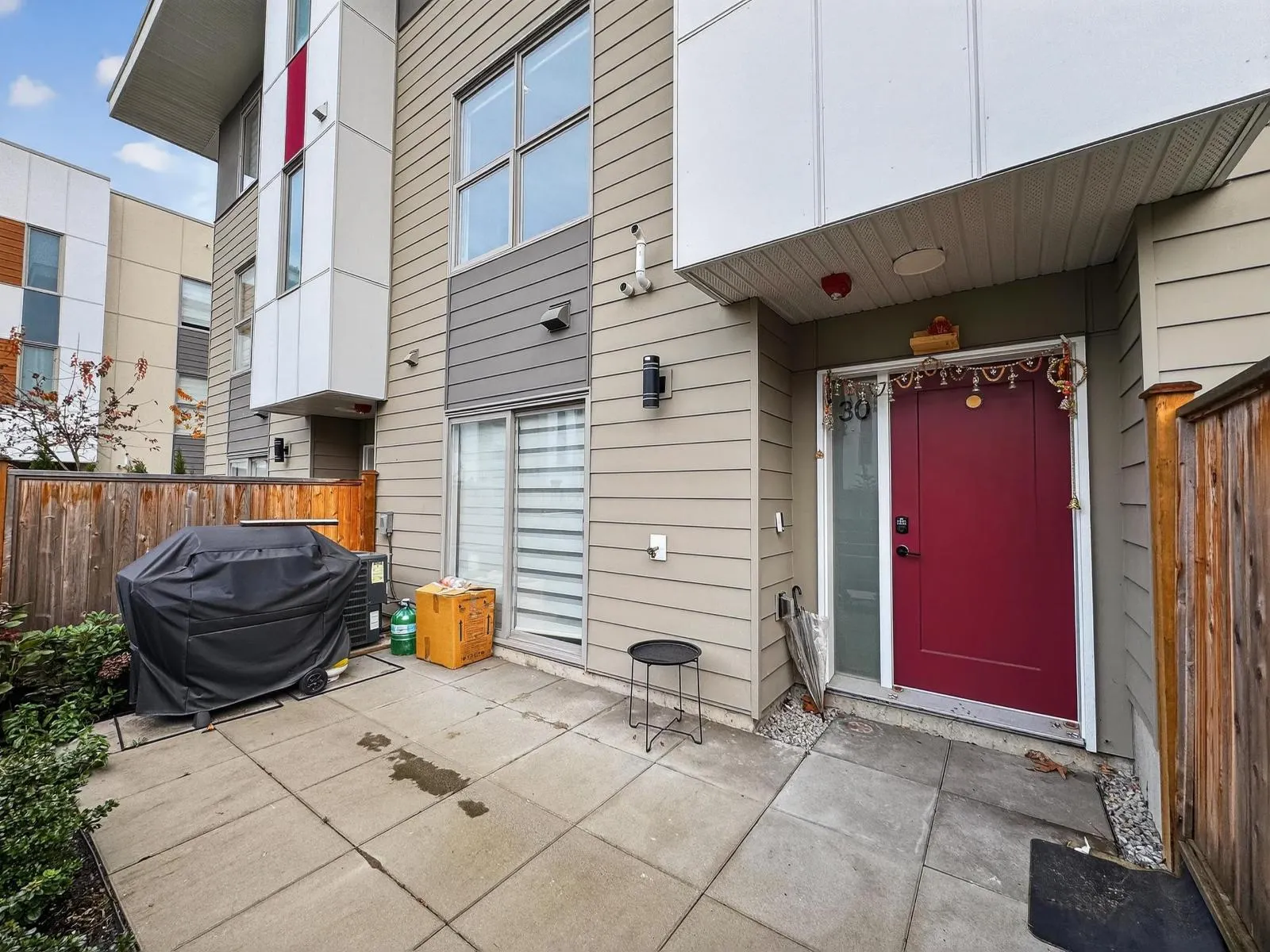 30 12585 104A AVENUE