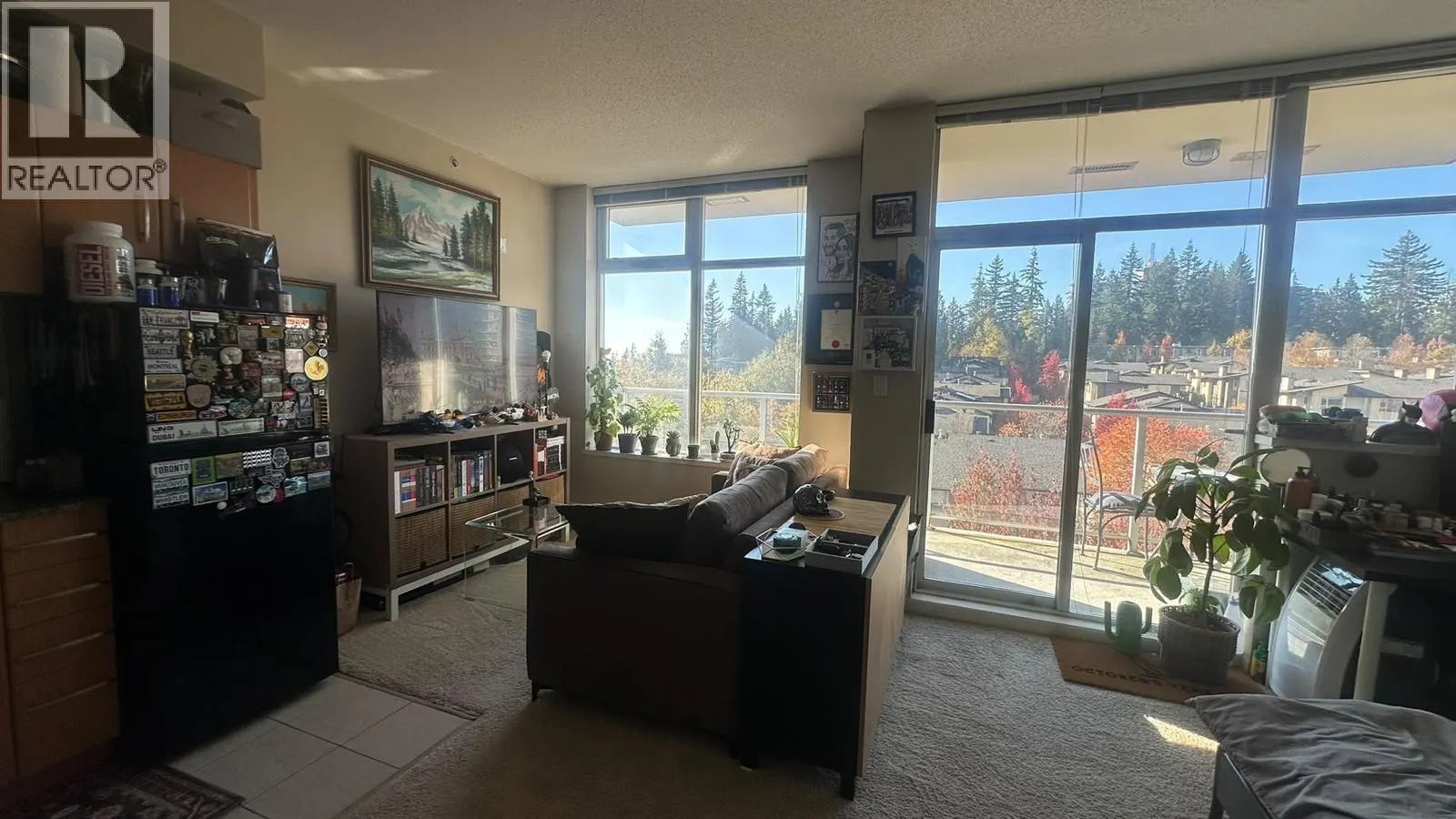 602 9298 UNIVERSITY CRESCENT