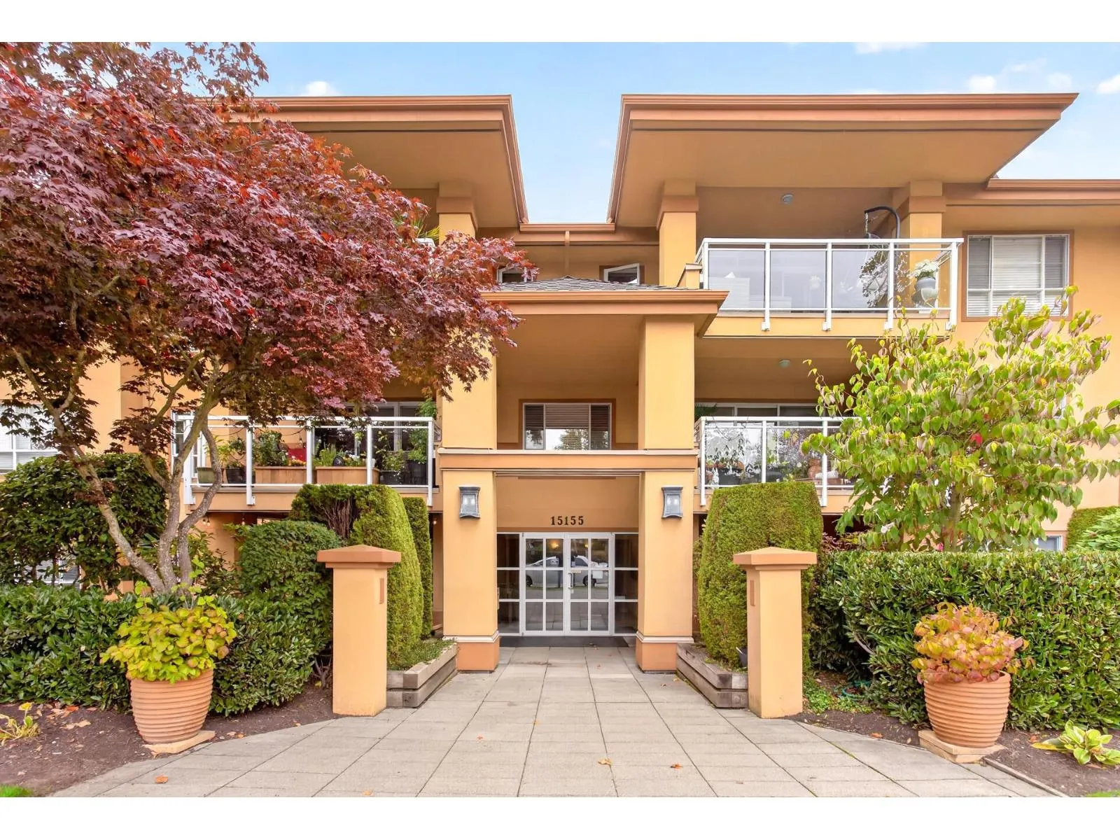 208 15155 22 AVENUE