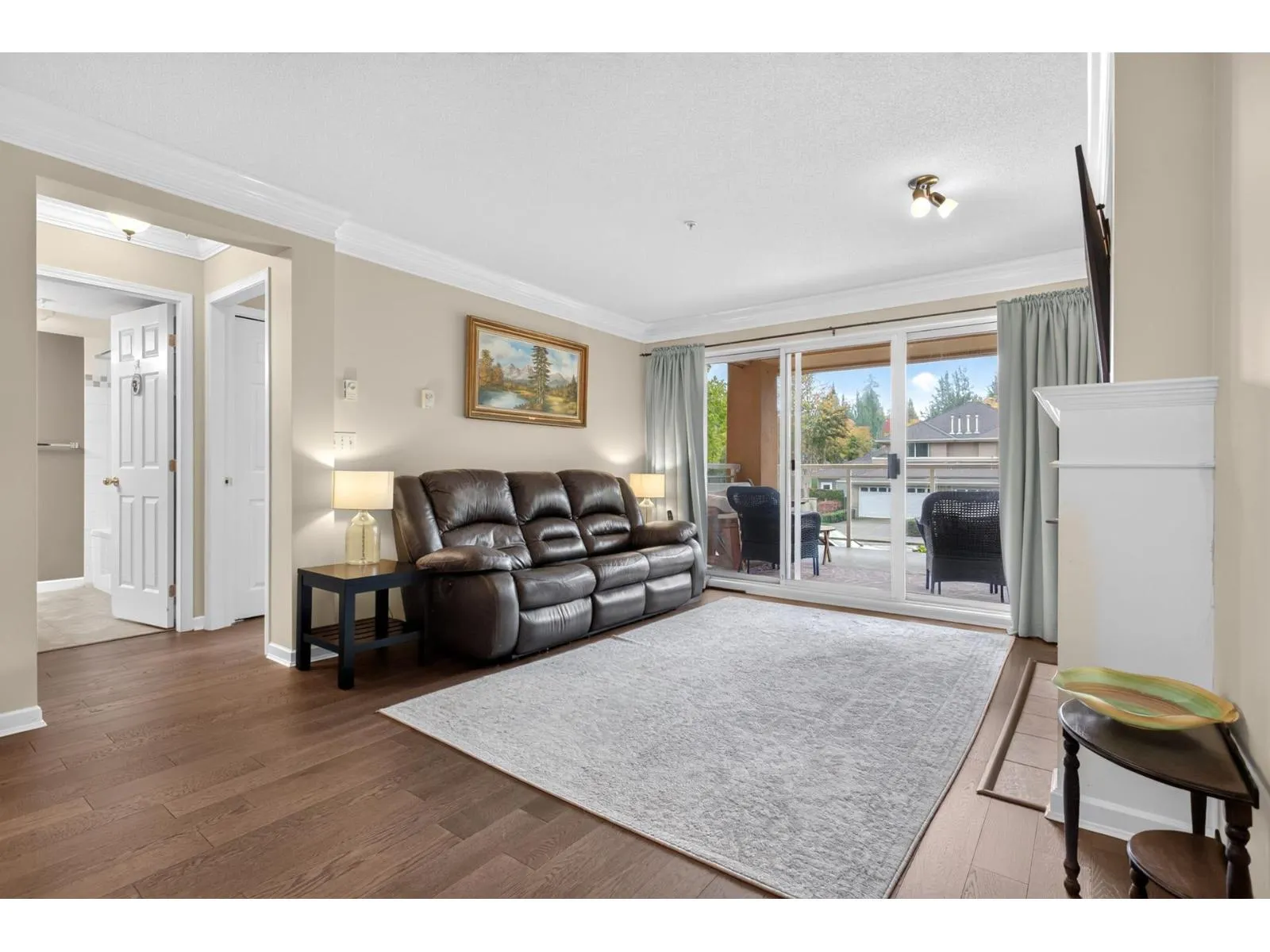 208 15155 22 AVENUE